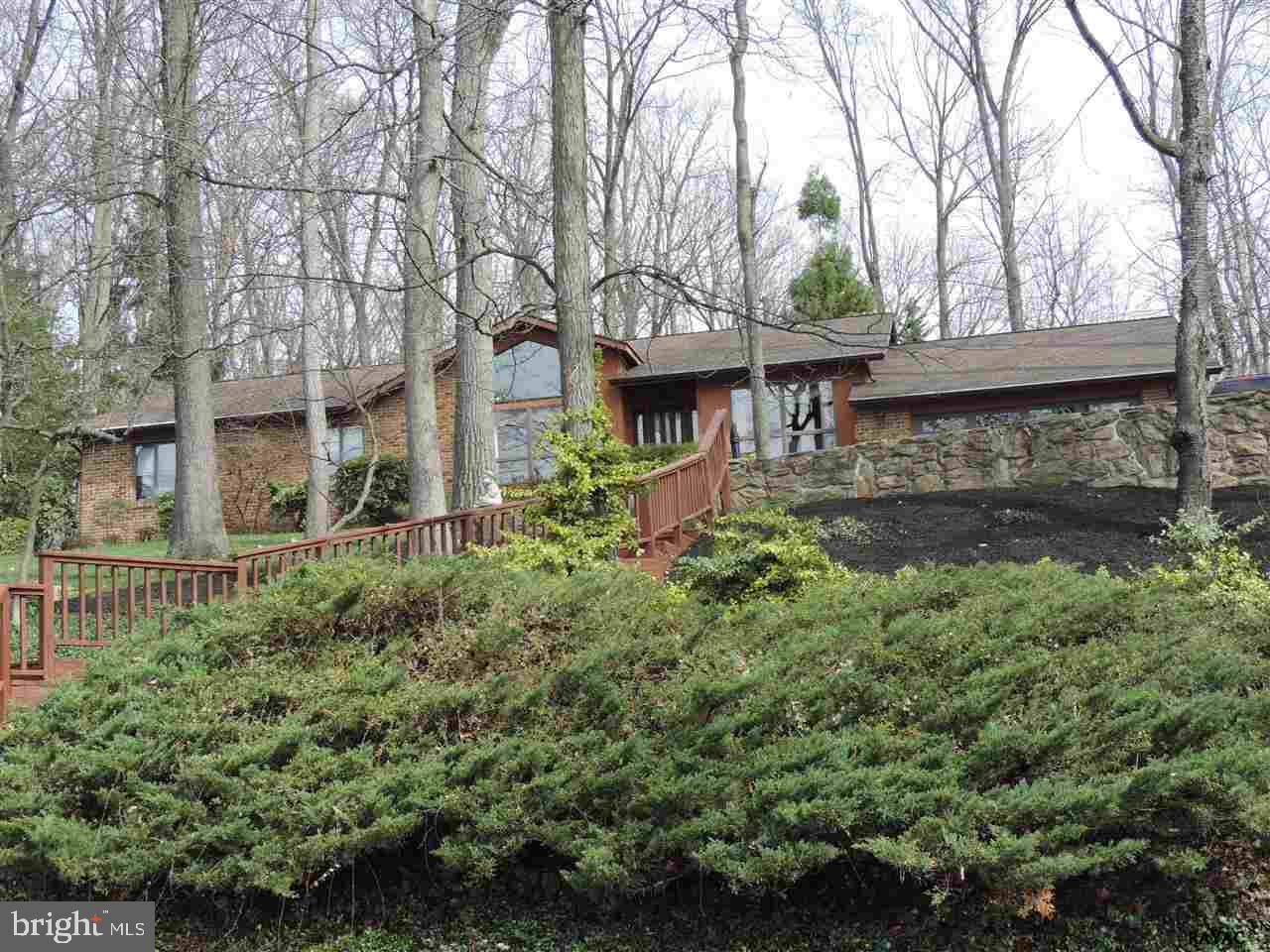 PENN OAKS - Residential