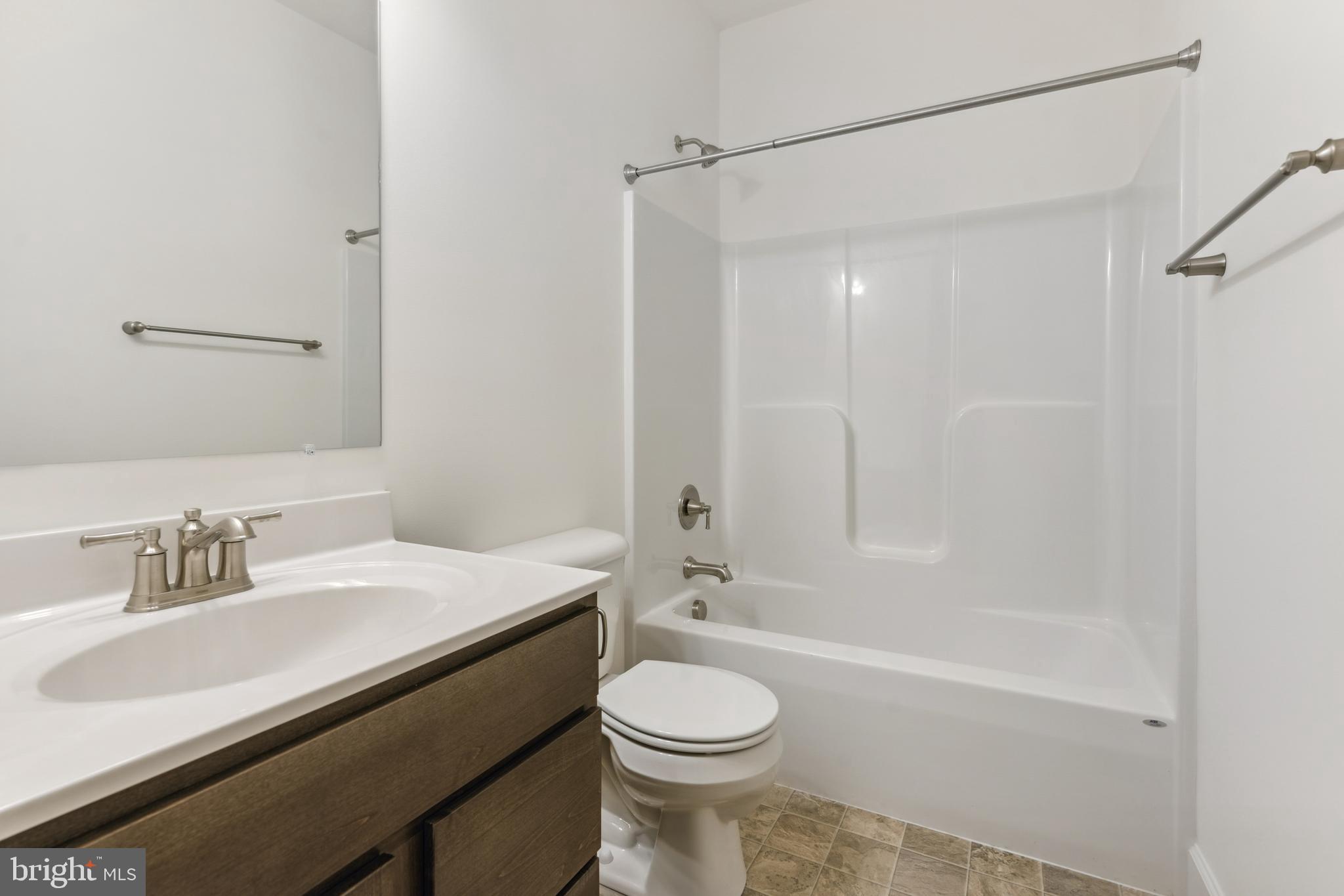 KINGS COURT AT BROWNSTONE - Residential