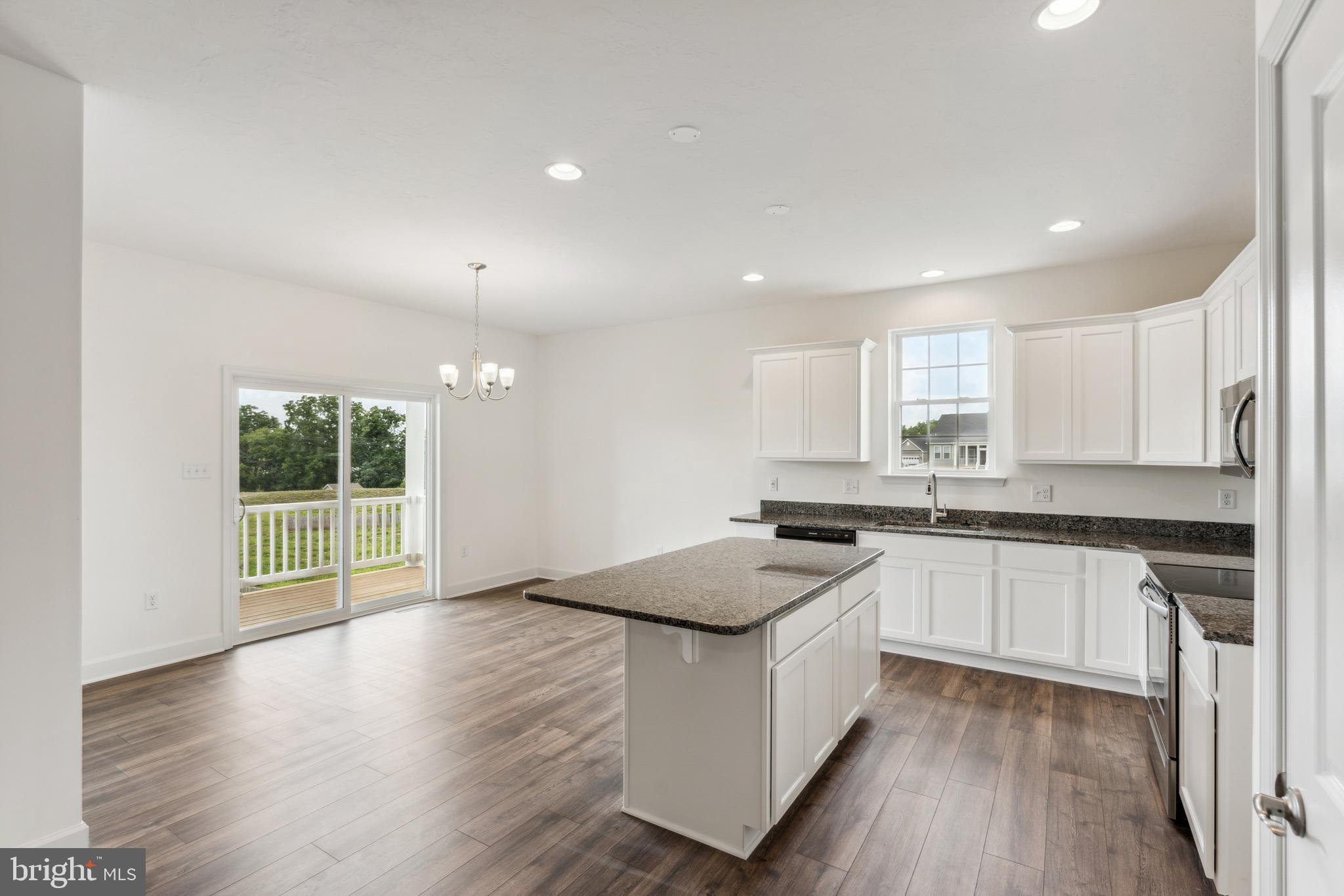 KINGS COURT AT BROWNSTONE - Residential
