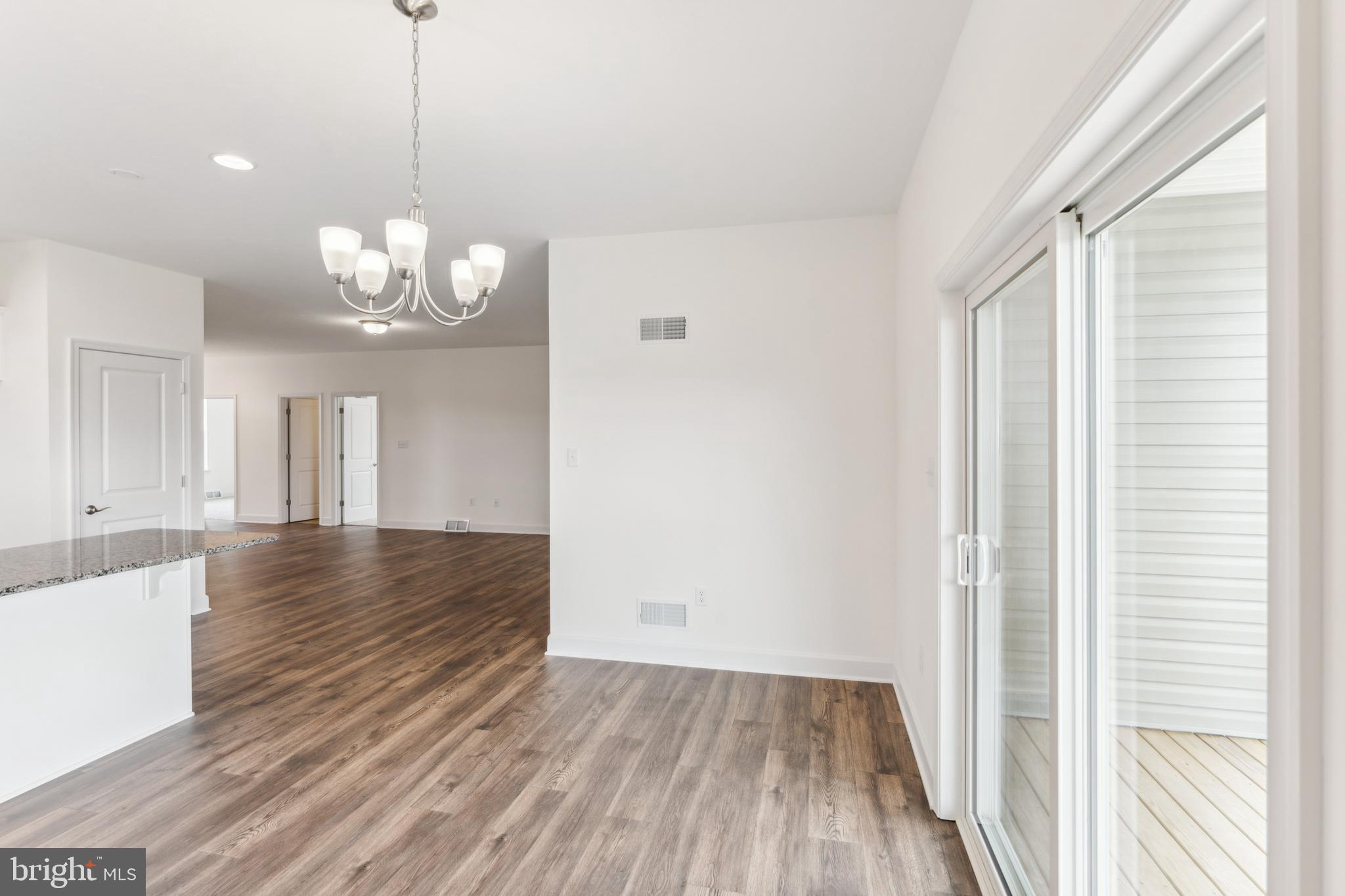 KINGS COURT AT BROWNSTONE - Residential