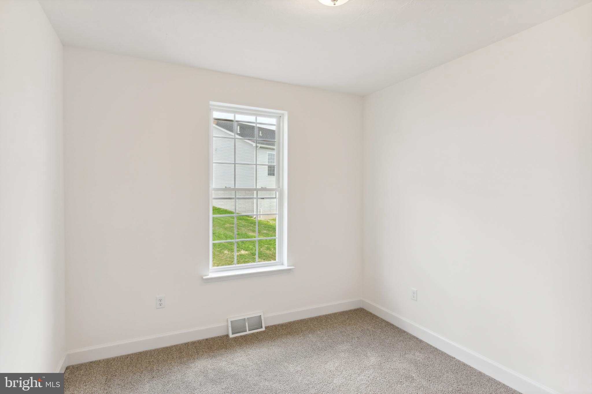 KINGS COURT AT BROWNSTONE - Residential