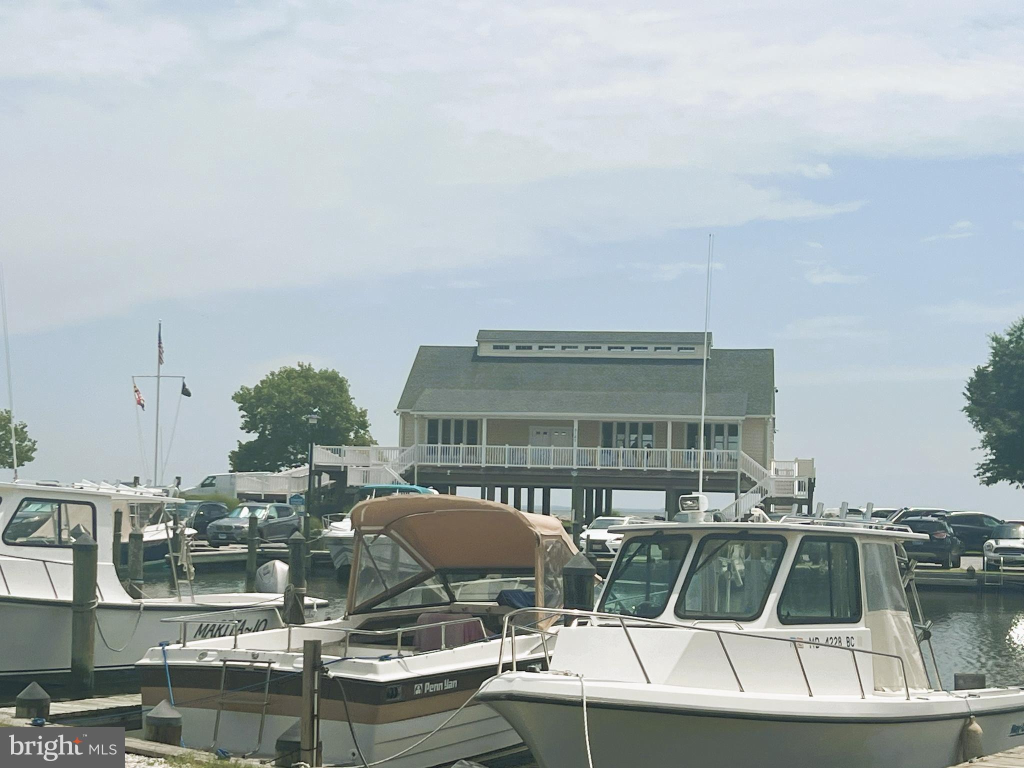 CEDARHURST ON THE BAY - Residential