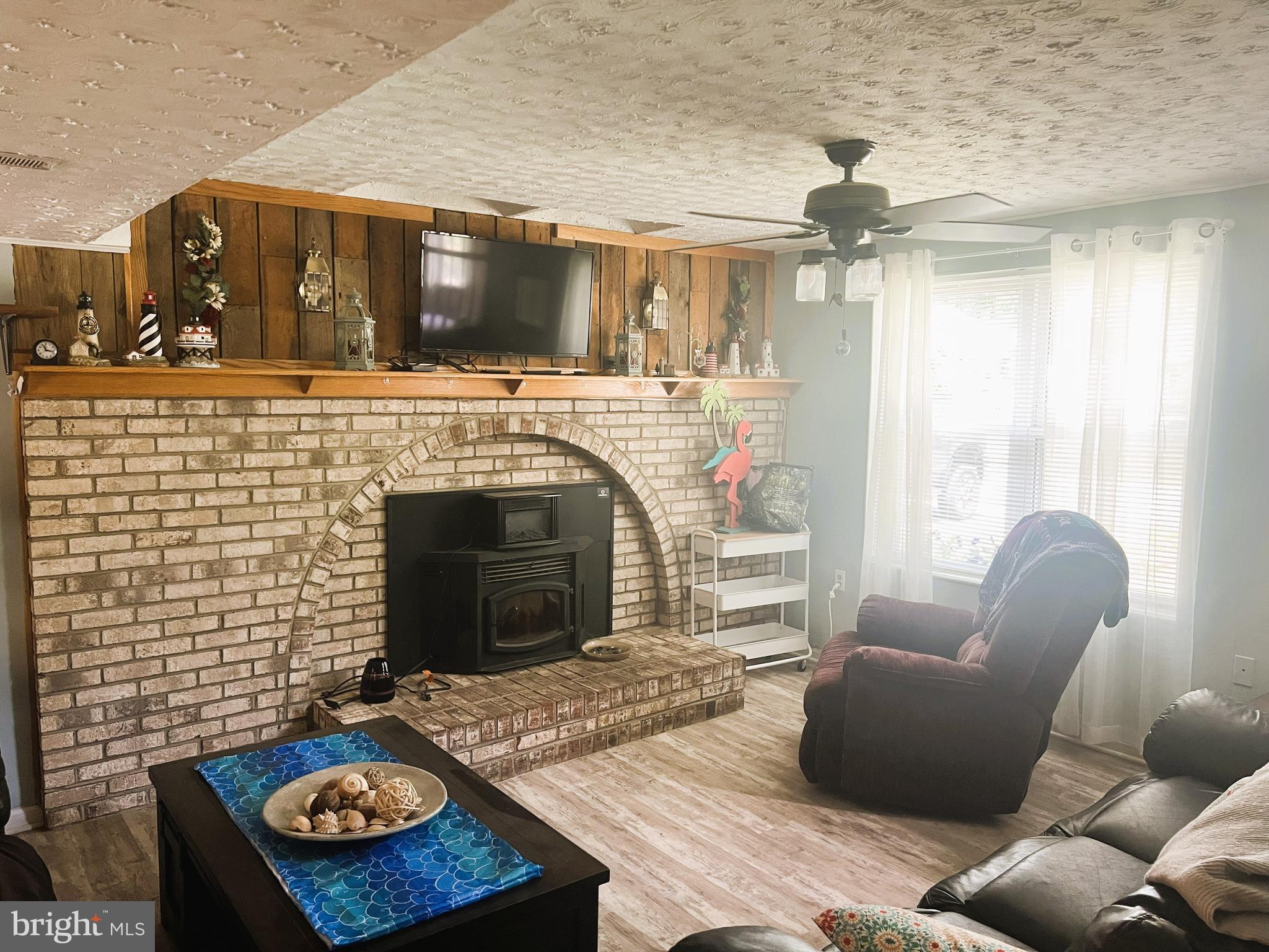 CEDARHURST ON THE BAY - Residential