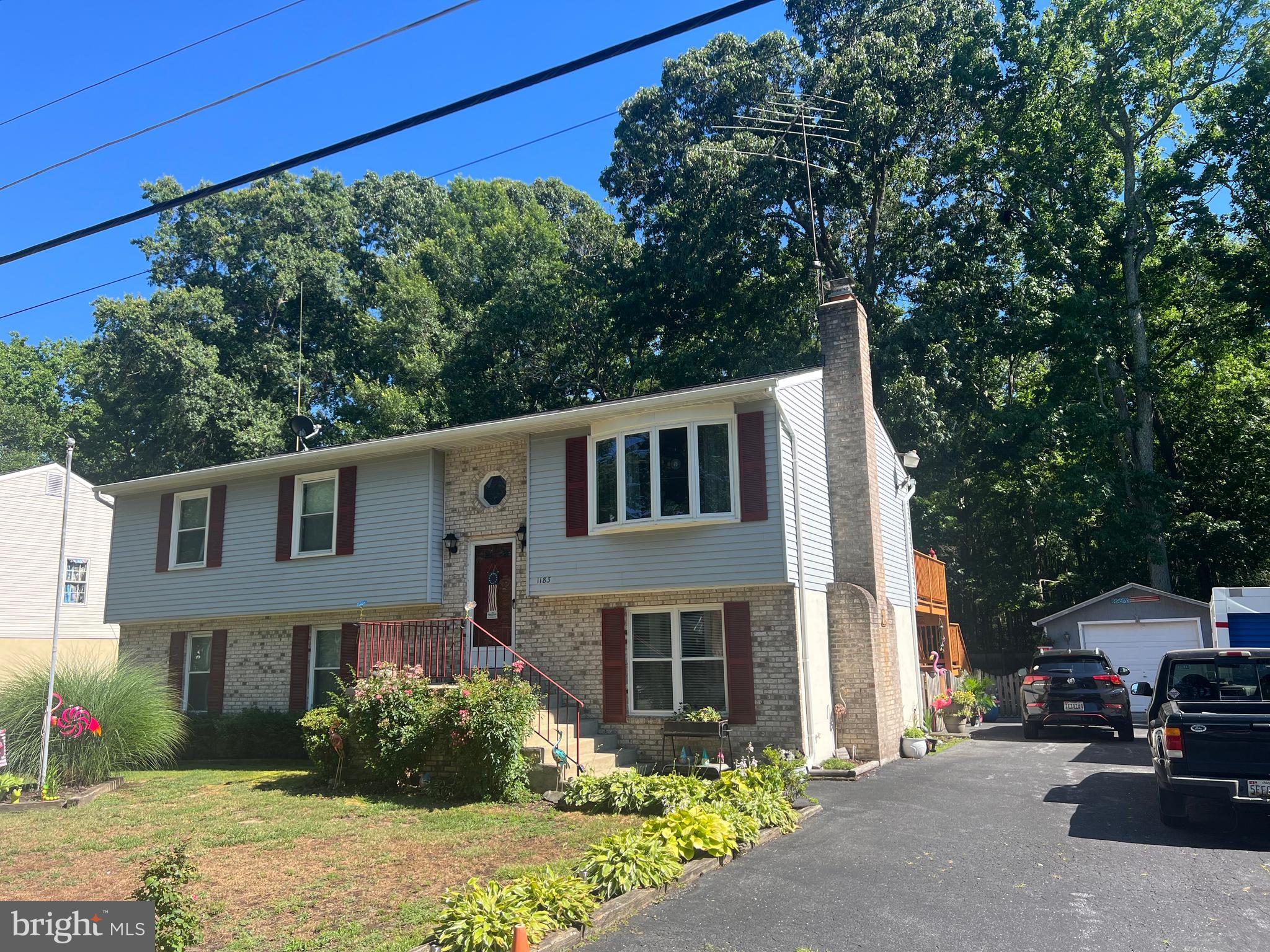 CEDARHURST ON THE BAY - Residential