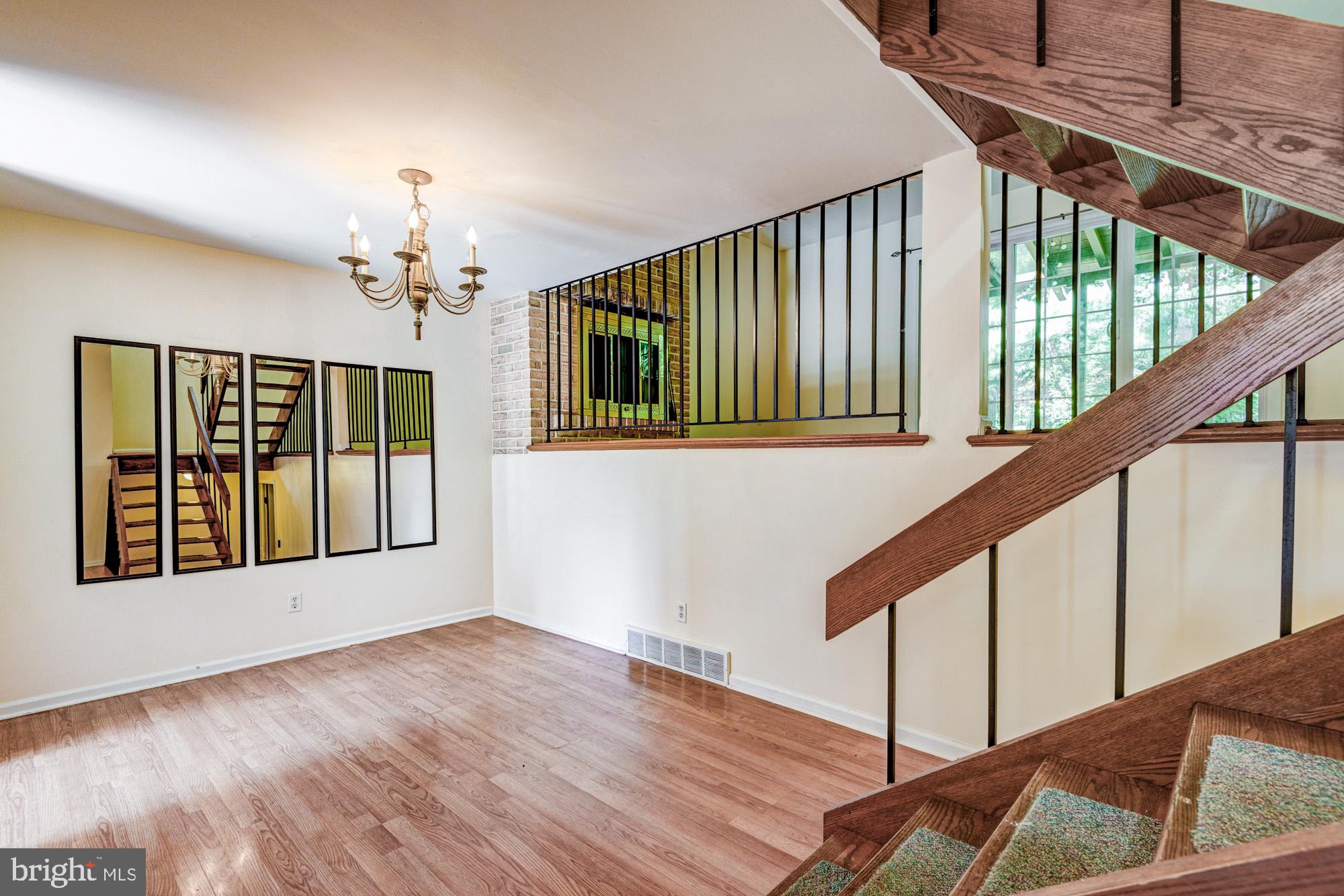 FLYING HILLS - Residential