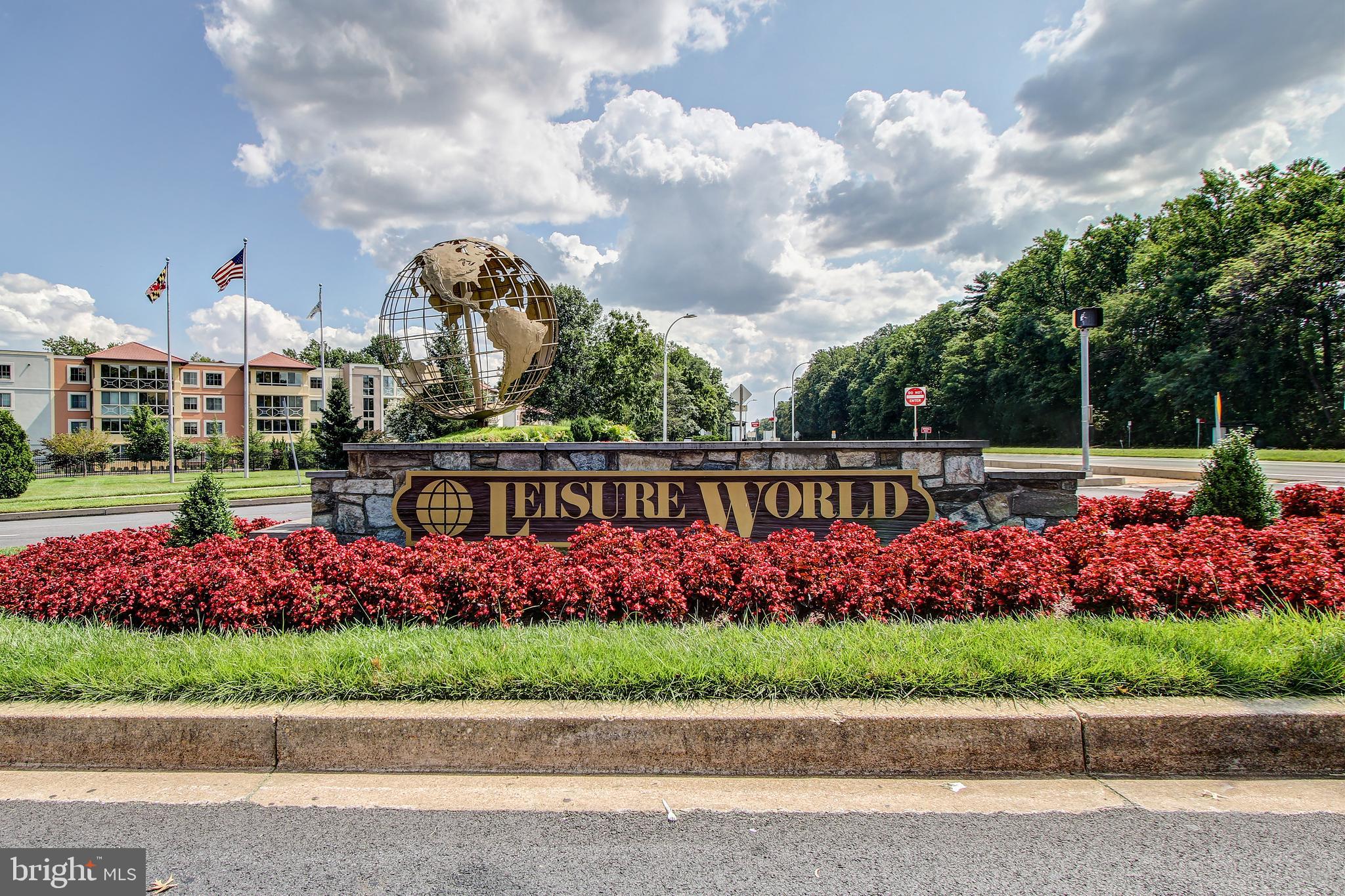 GREENS AT LEISURE WORLD - Residential