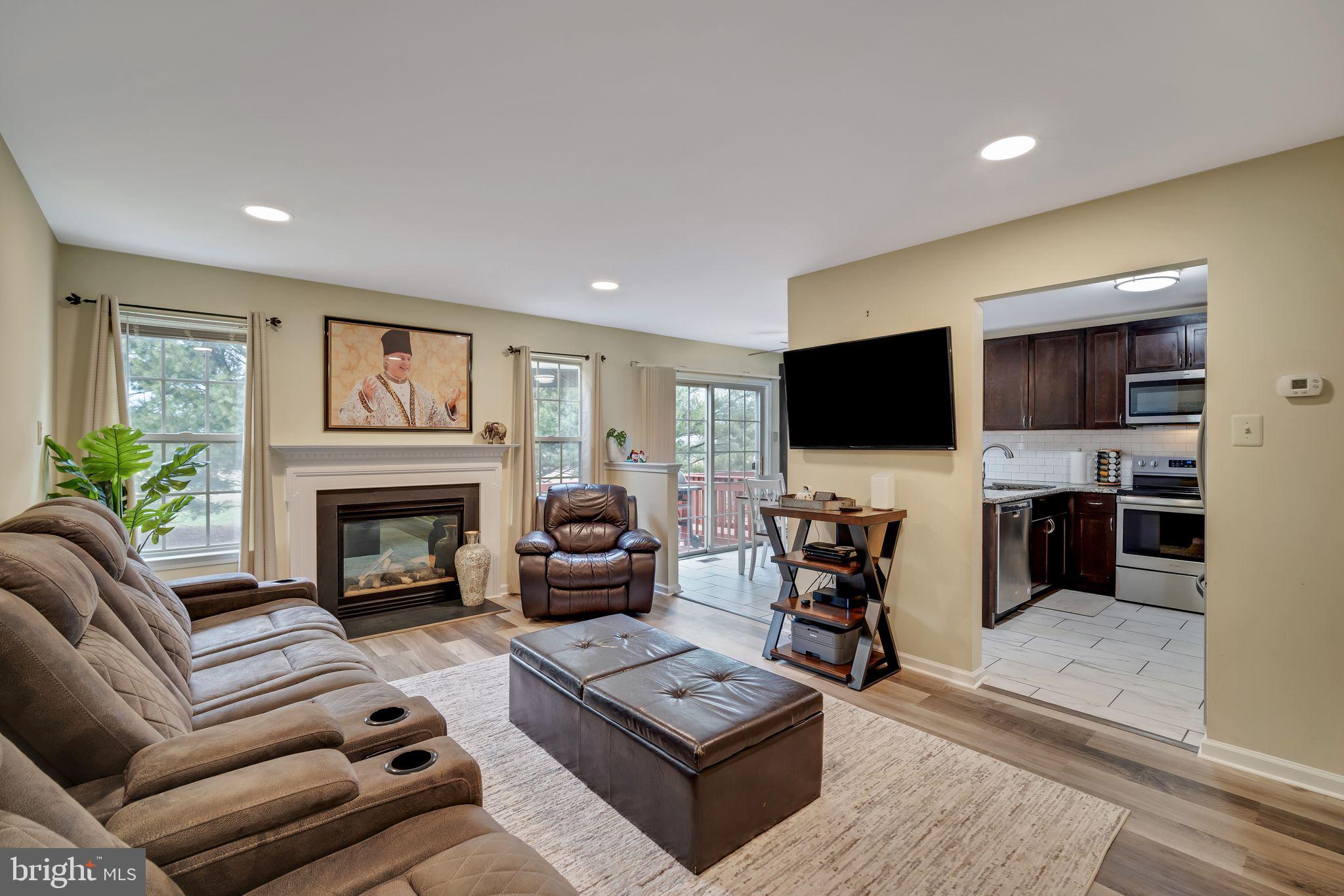 WATERFORD GREENE - Residential