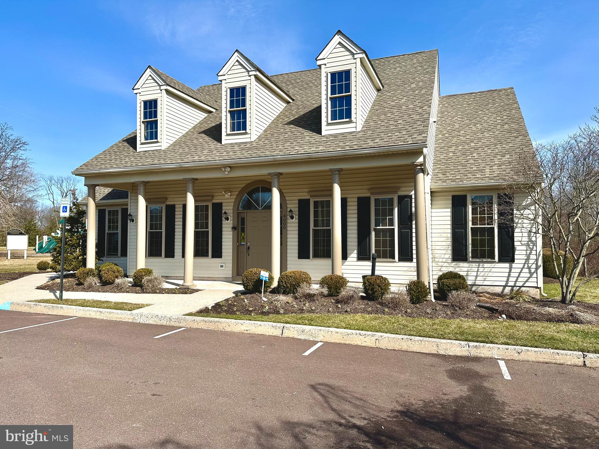 WATERFORD GREENE - Residential