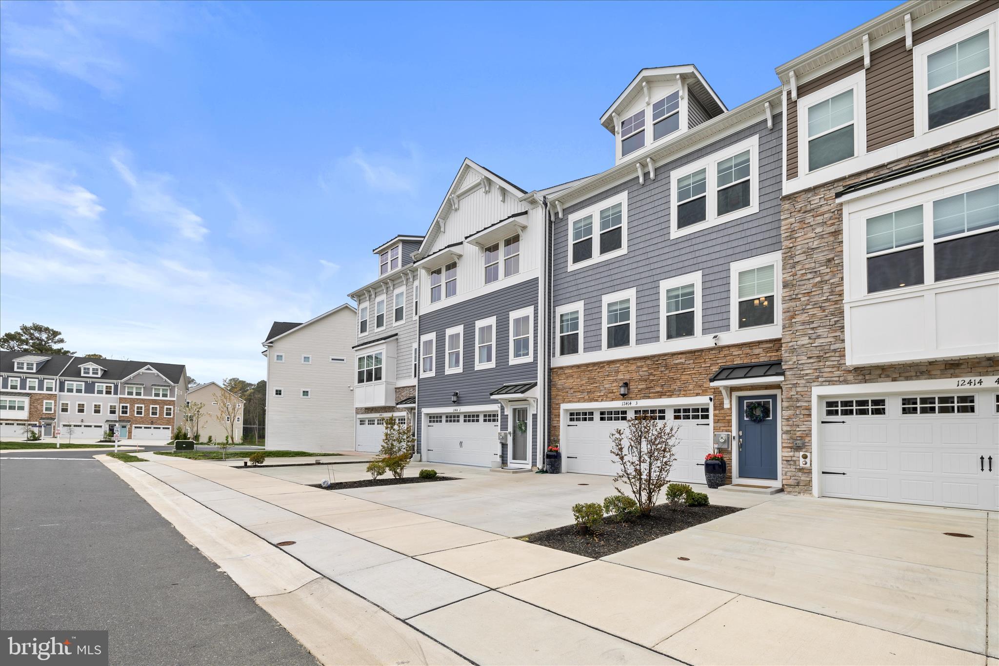 SEA OAKS VILLAGE - Residential