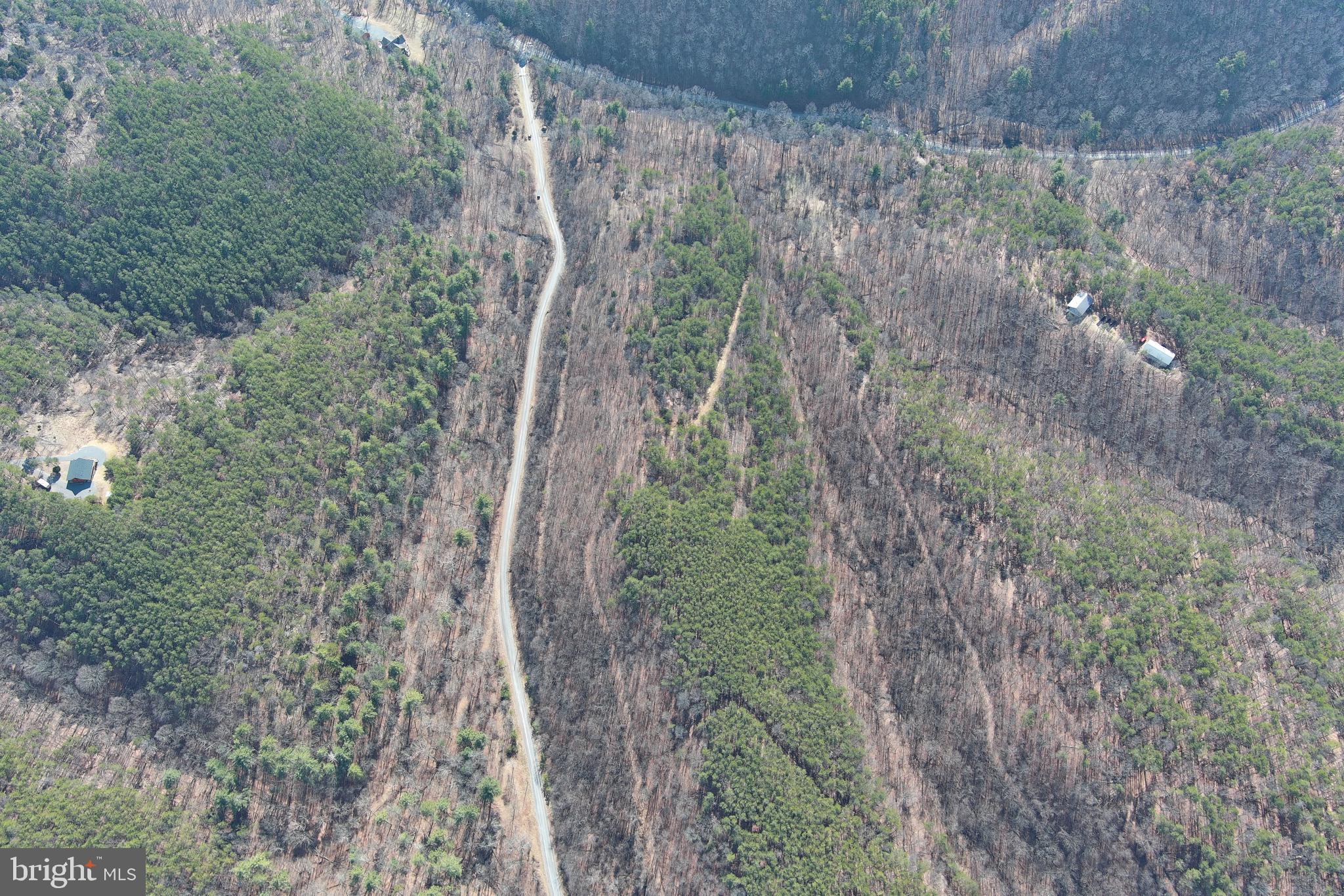 BLUFFS ON THE POTOMAC - Land
