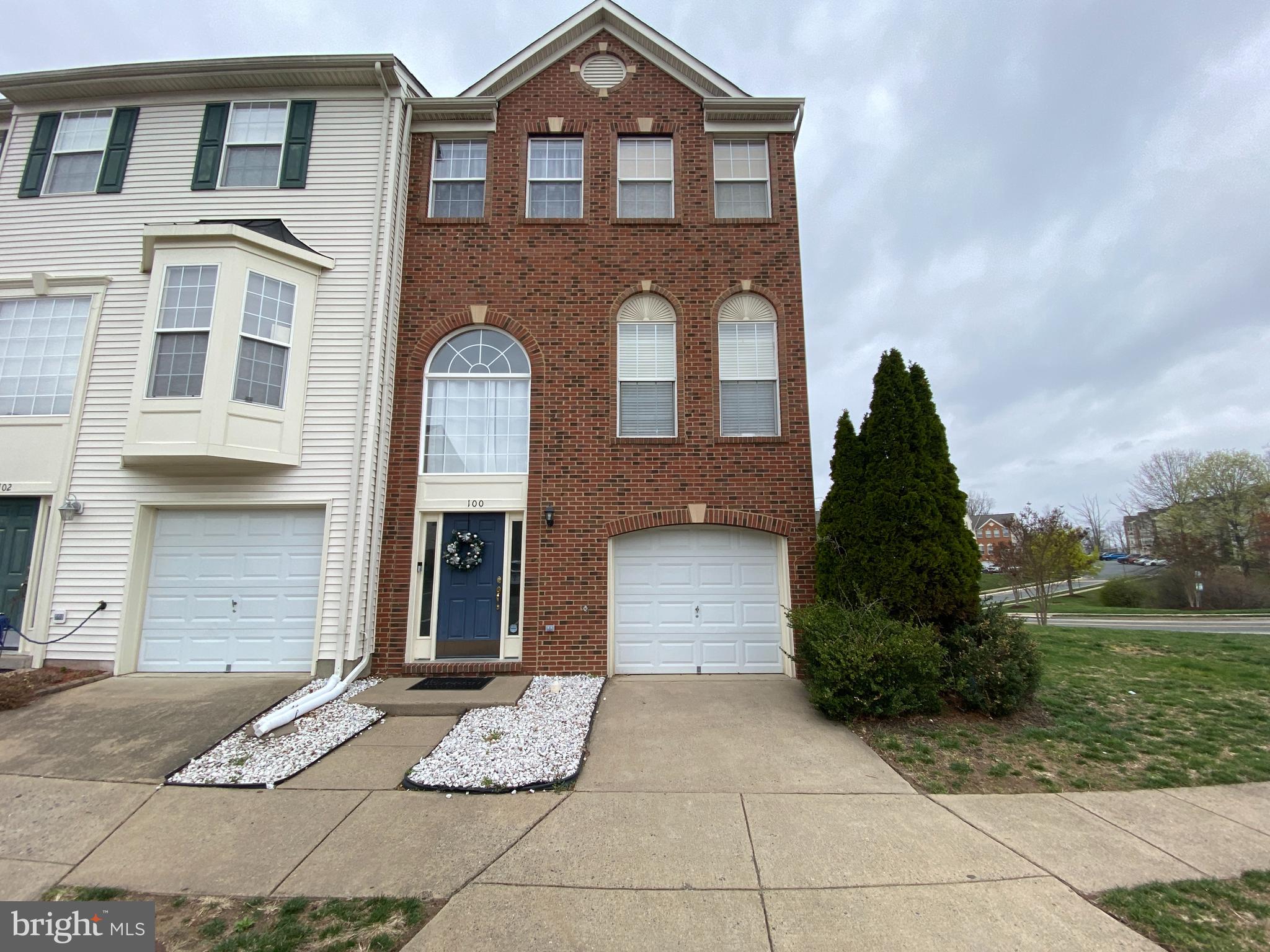 DOGWOODS - Residential Lease