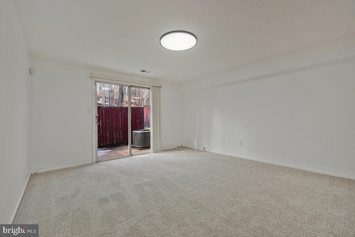 WINDMILL SQUARE - Residential