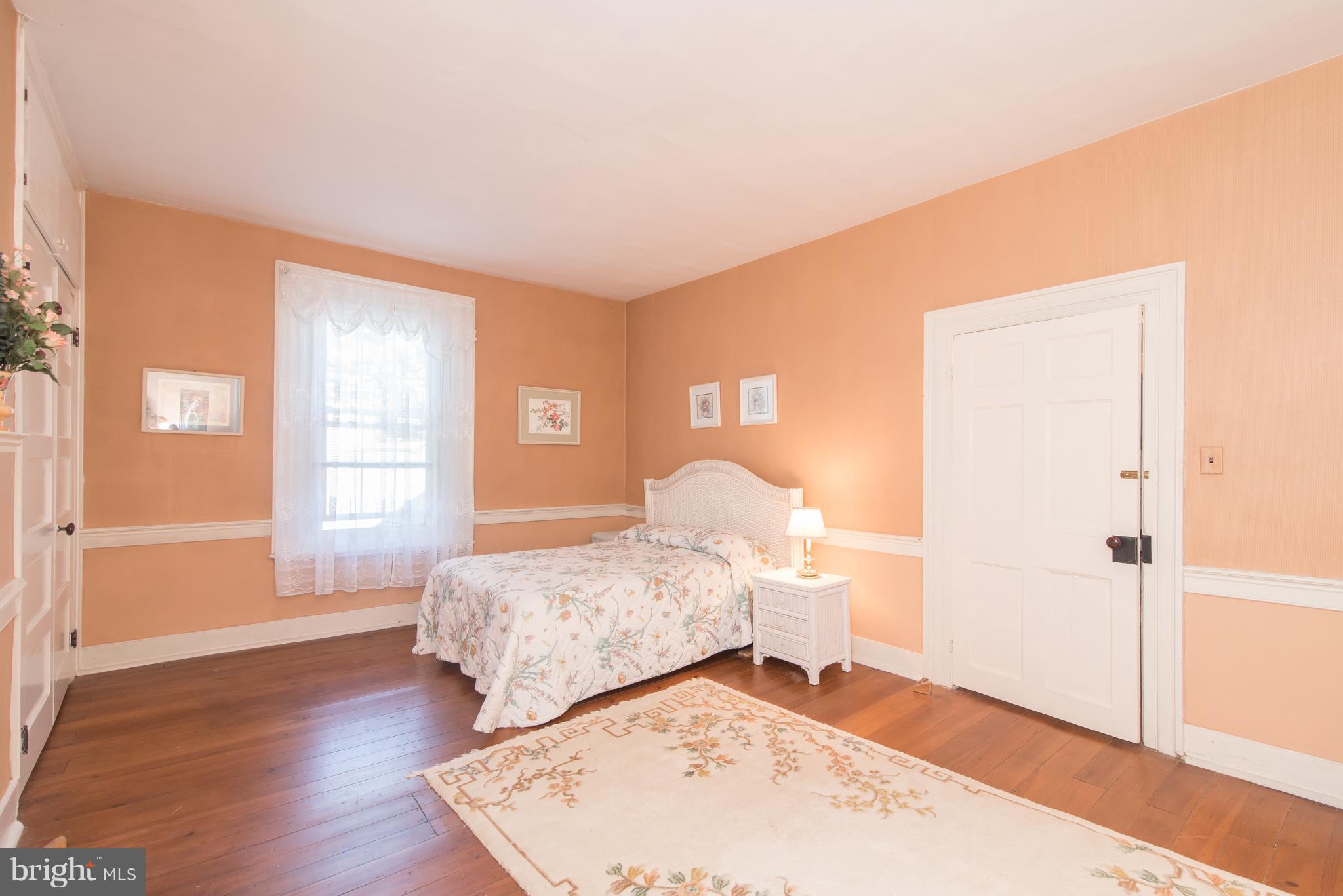 GERRARDSTOWN - Residential
