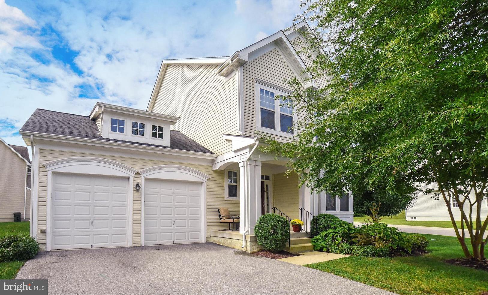Well maintained Colonial on a corner lot located  in Dahlia Park of Wildewood. 3 bedroom, 2.5 Bath, Finished recreation room in basement. Large deck perfect for entertaining.  Close to shopping and Pax River Naval Air Station.