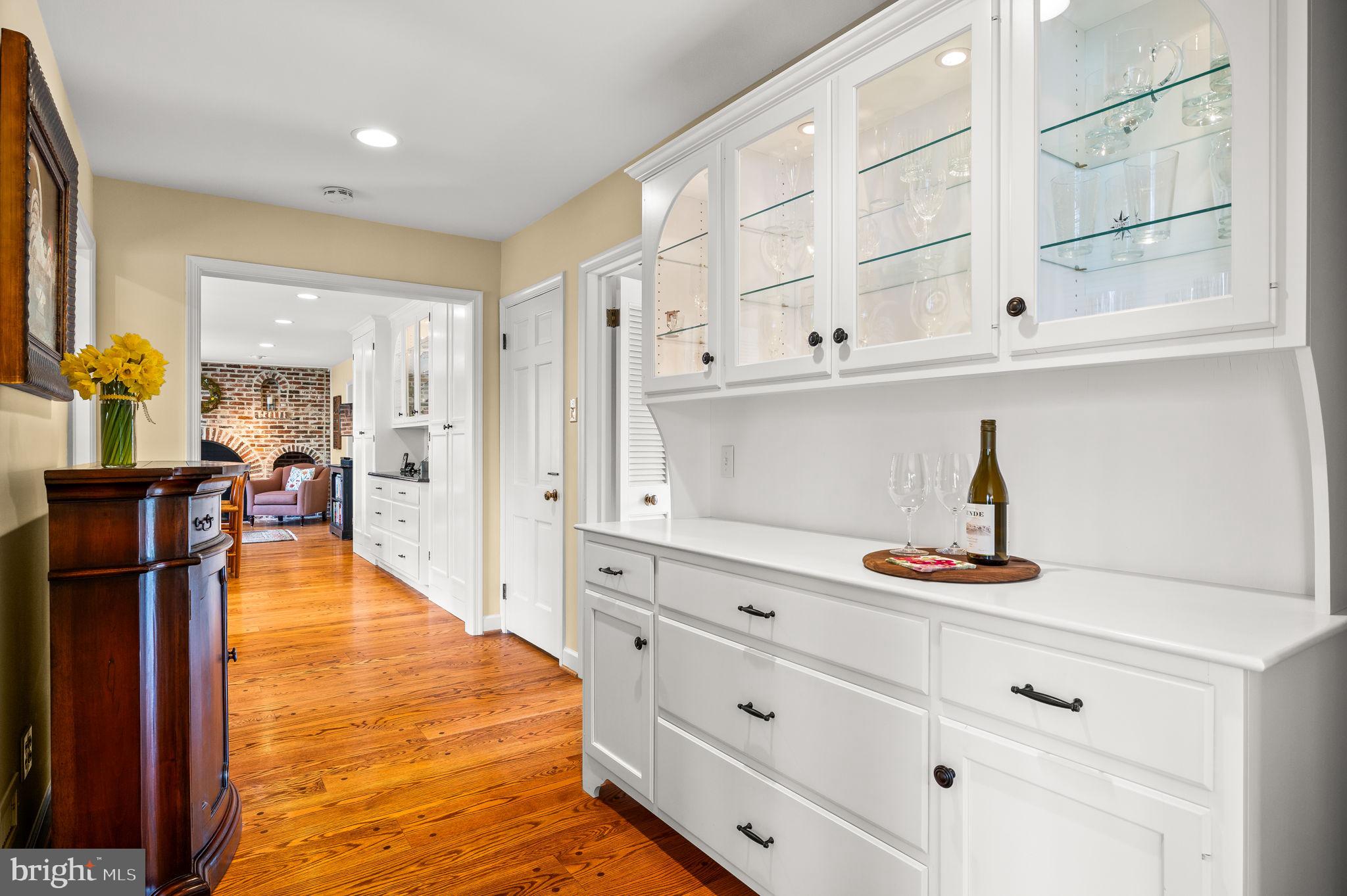 RADNOR HUNT - Residential