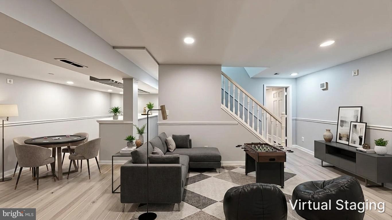 GUNNERS LAKE VILLAGE - Residential