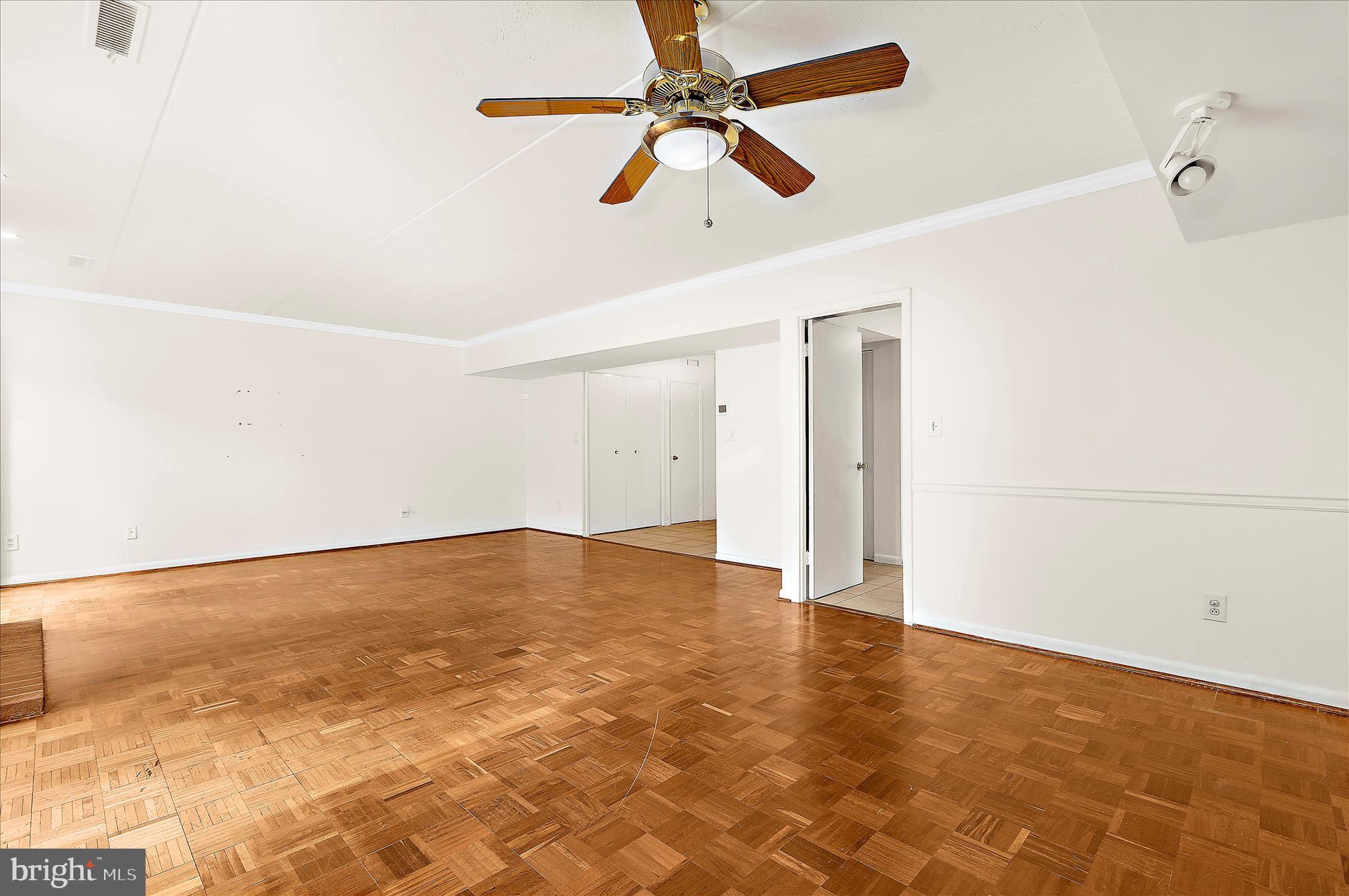 ANNEN WOODS - Residential