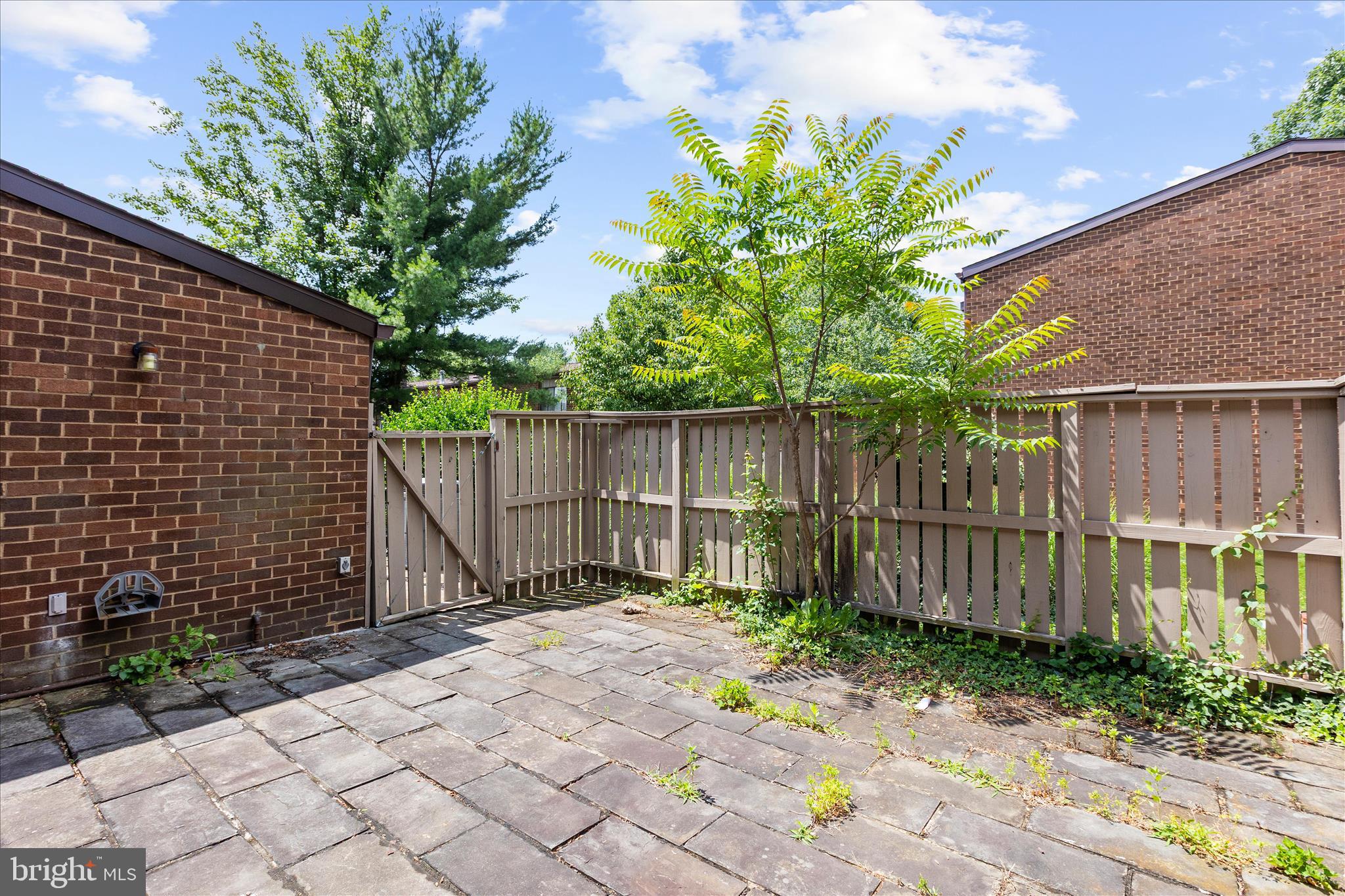 ANNEN WOODS - Residential