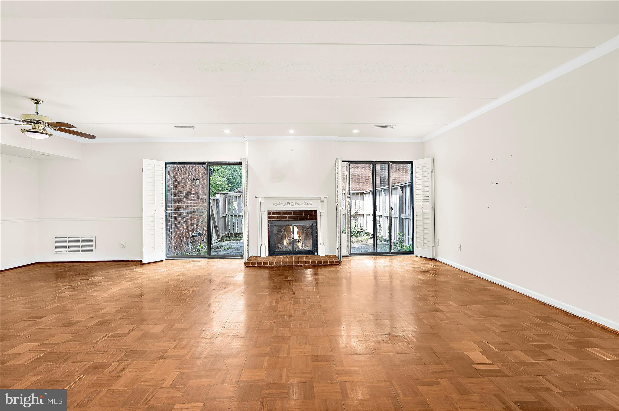 ANNEN WOODS - Residential