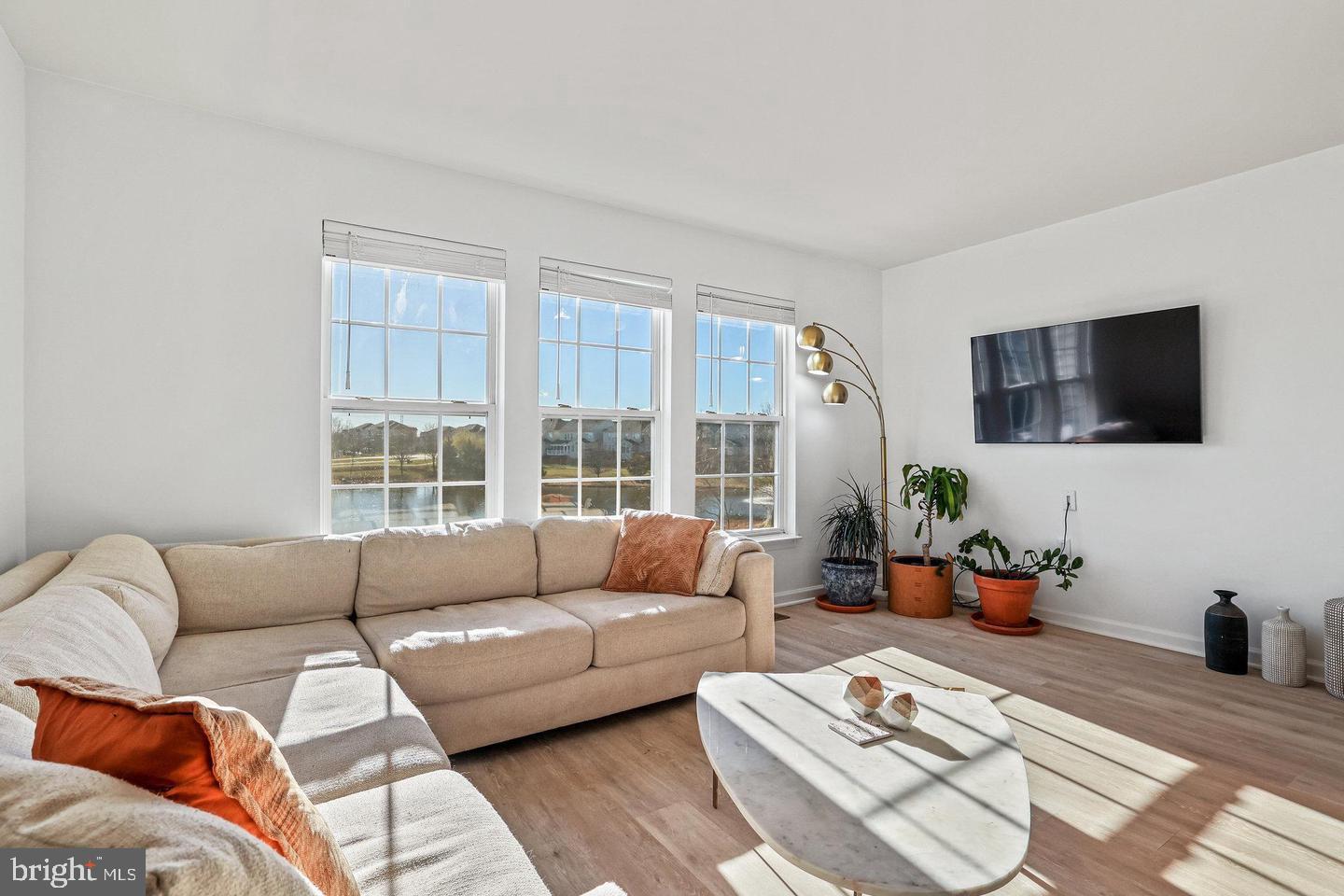 ASHBROOK VILLAGE - Residential Lease