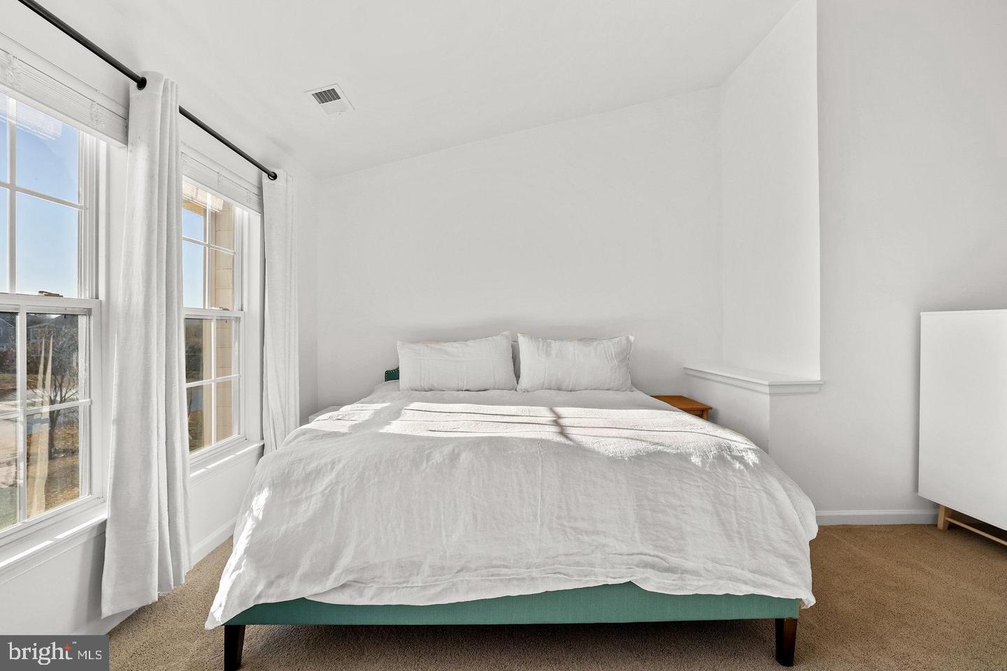 ASHBROOK VILLAGE - Residential Lease