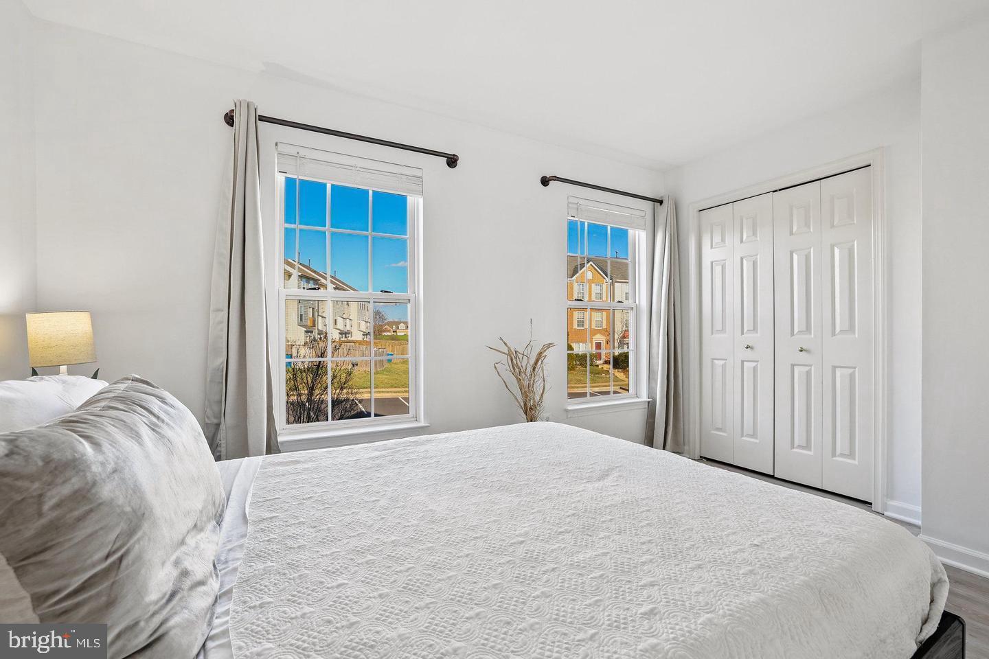 ASHBROOK VILLAGE - Residential Lease