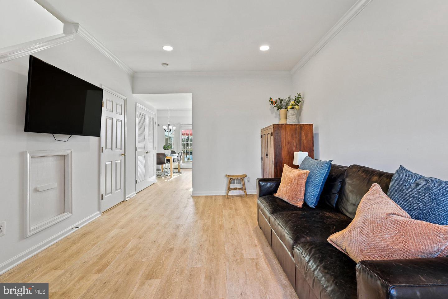 ASHBROOK VILLAGE - Residential Lease