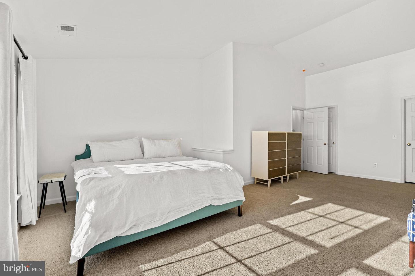ASHBROOK VILLAGE - Residential Lease