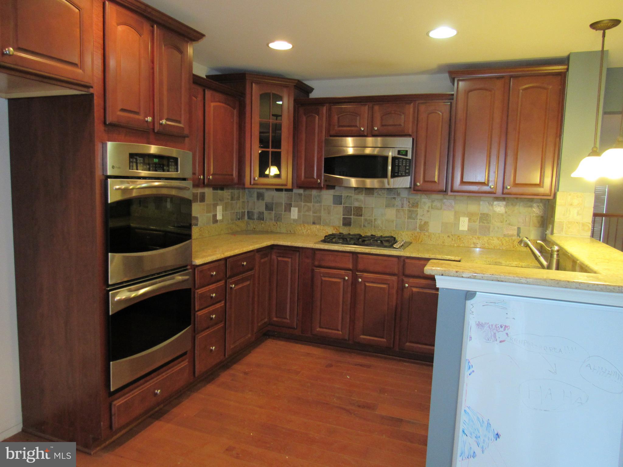 MARKET CENTER CONDOMINIUM - Residential