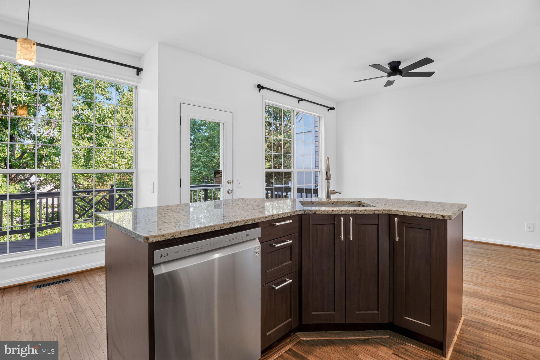 CASCADES LOWES ISLAND - Residential
