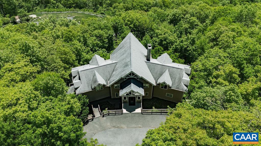 WINTERGREEN RESORT - Residential