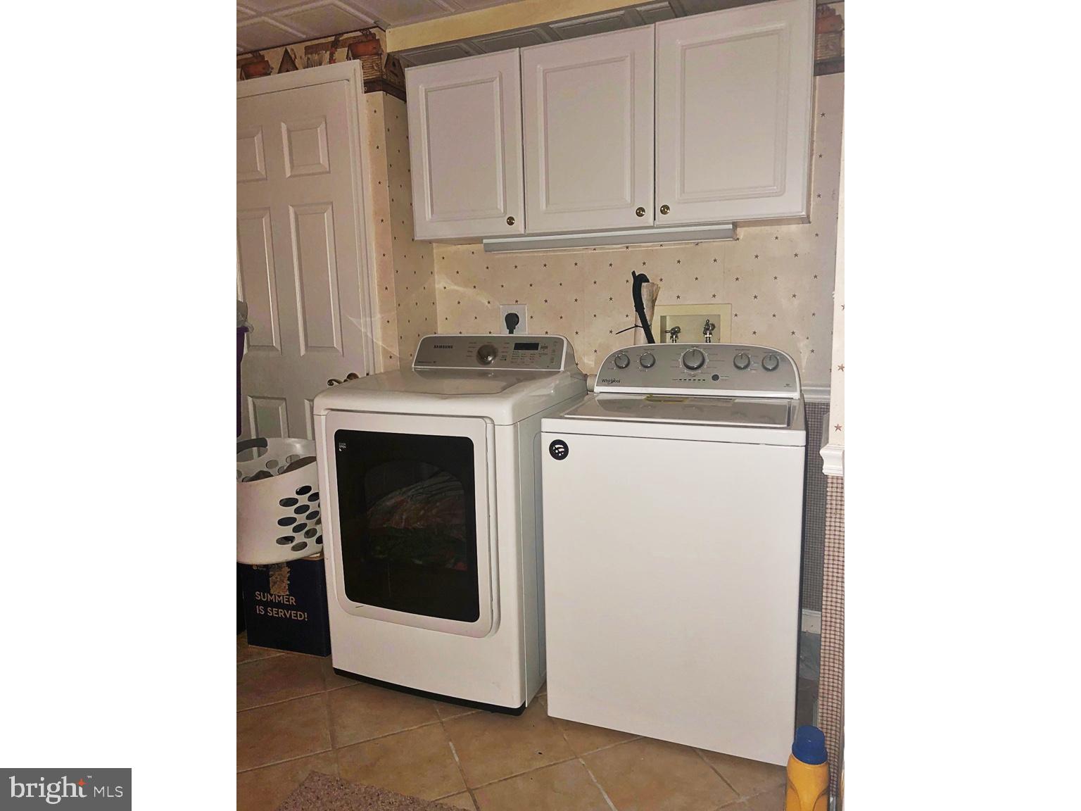 GENDER WOODS - Residential Lease