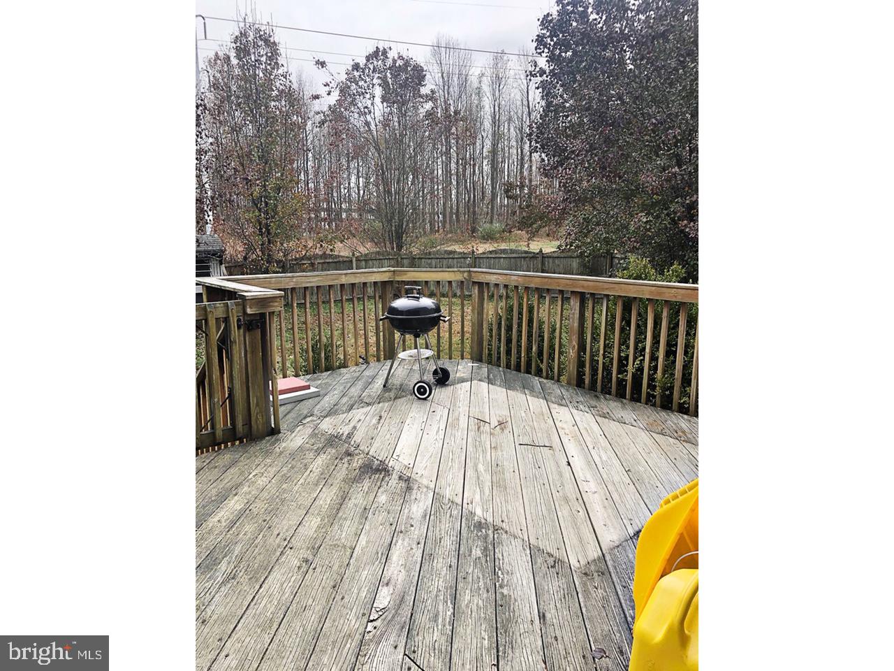GENDER WOODS - Residential Lease