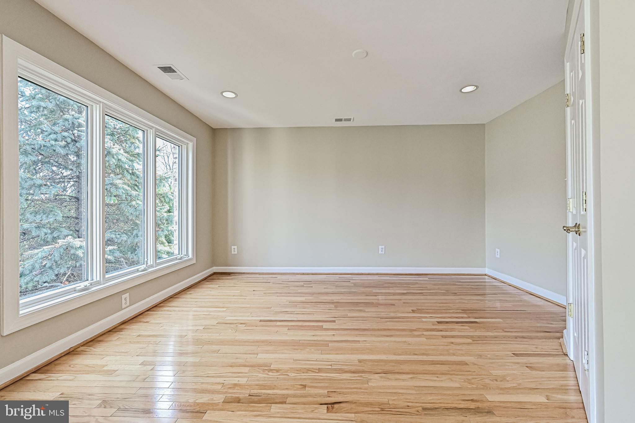 PROVIDENCE FOREST - Residential