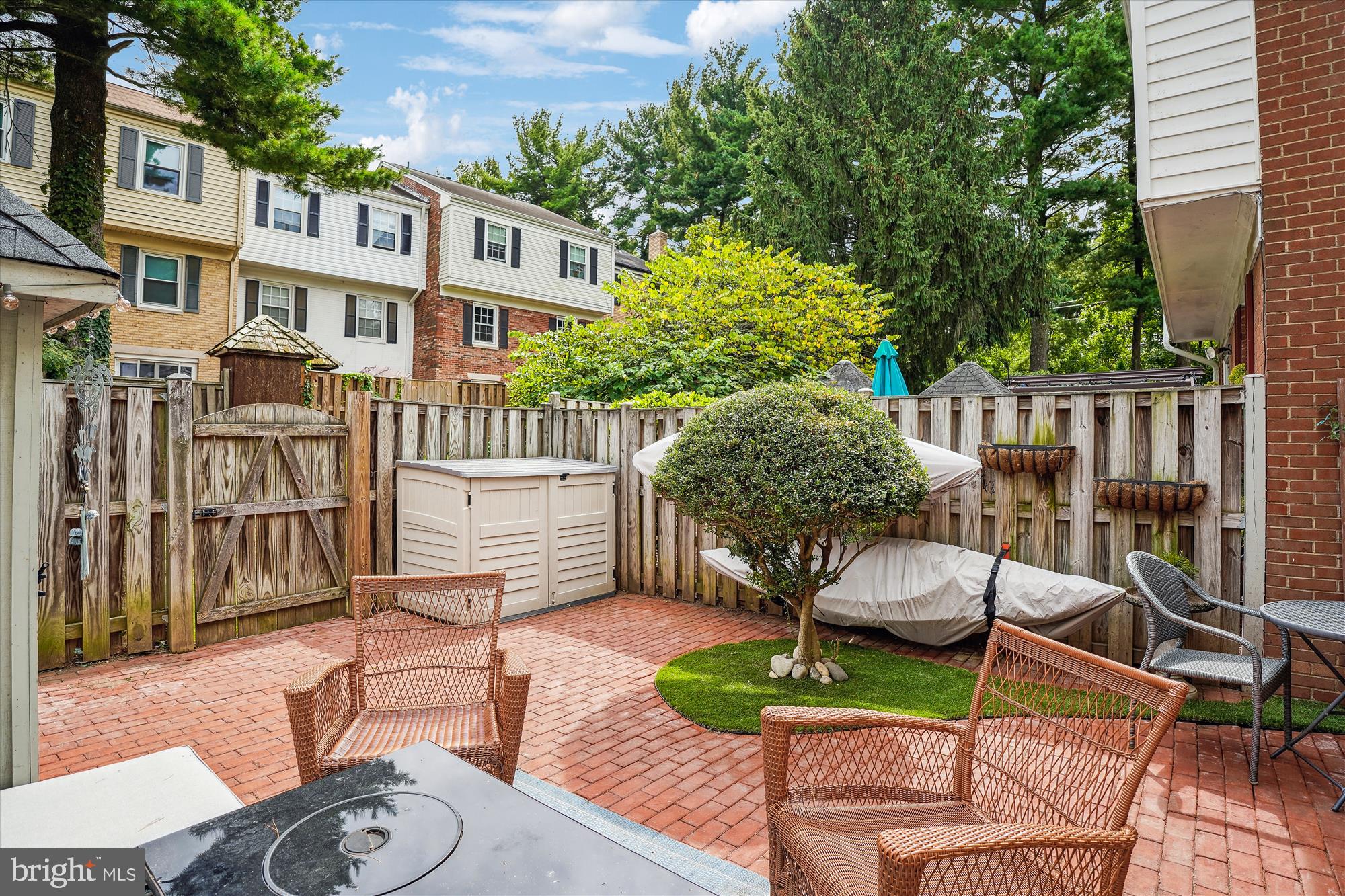DIAMOND FARM - Residential