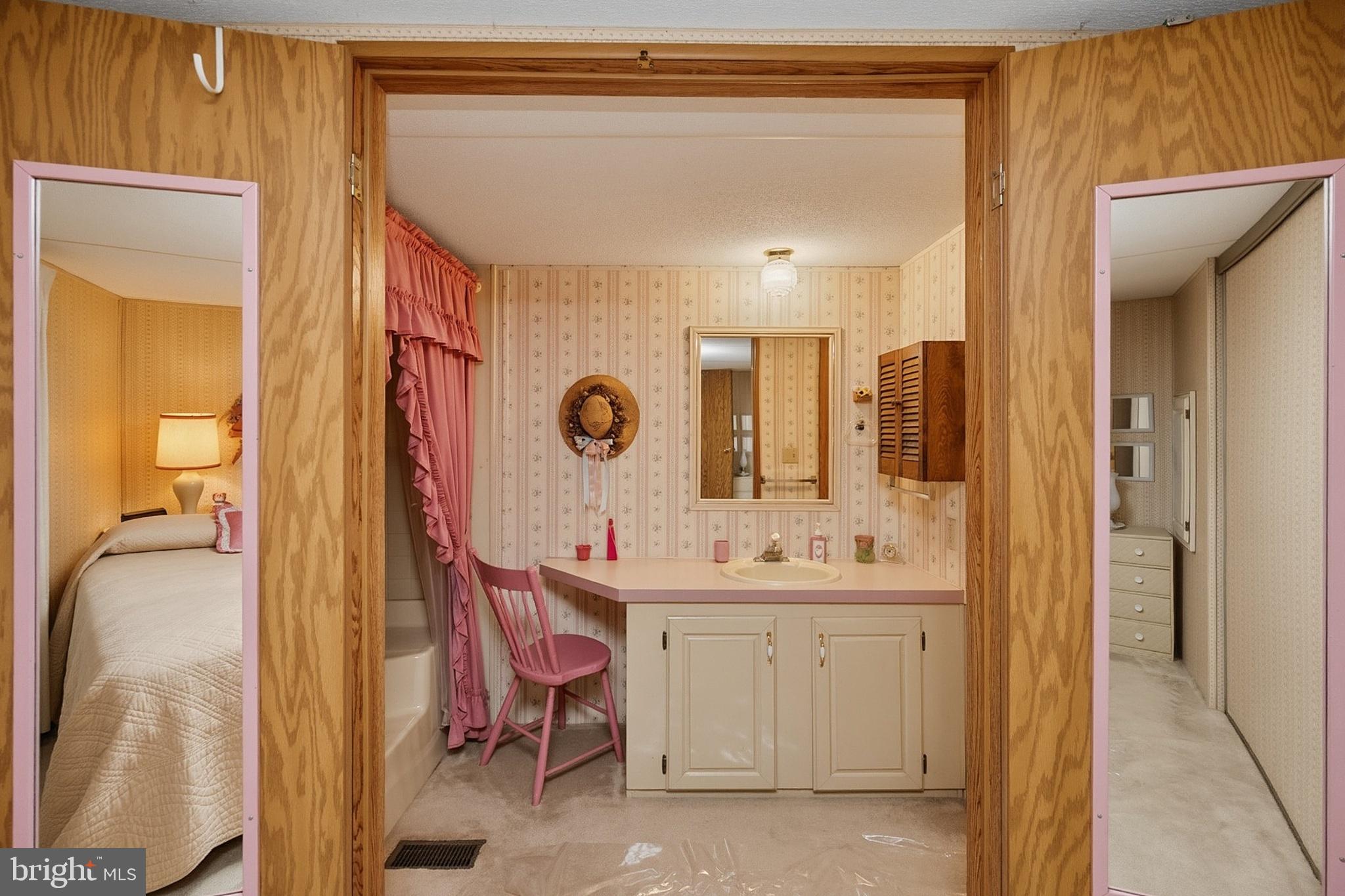 MOSSER RD - Residential