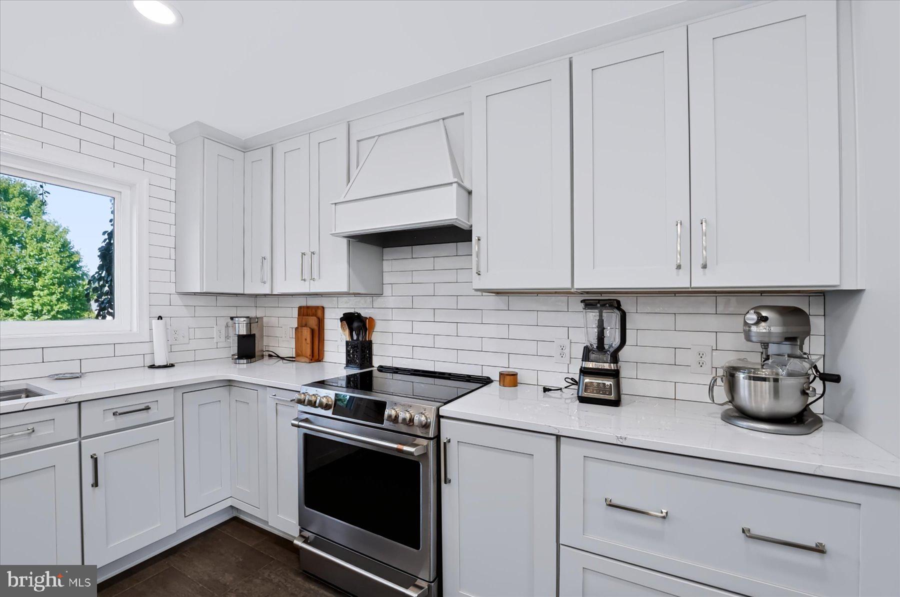 TROTTER FARMS - Residential