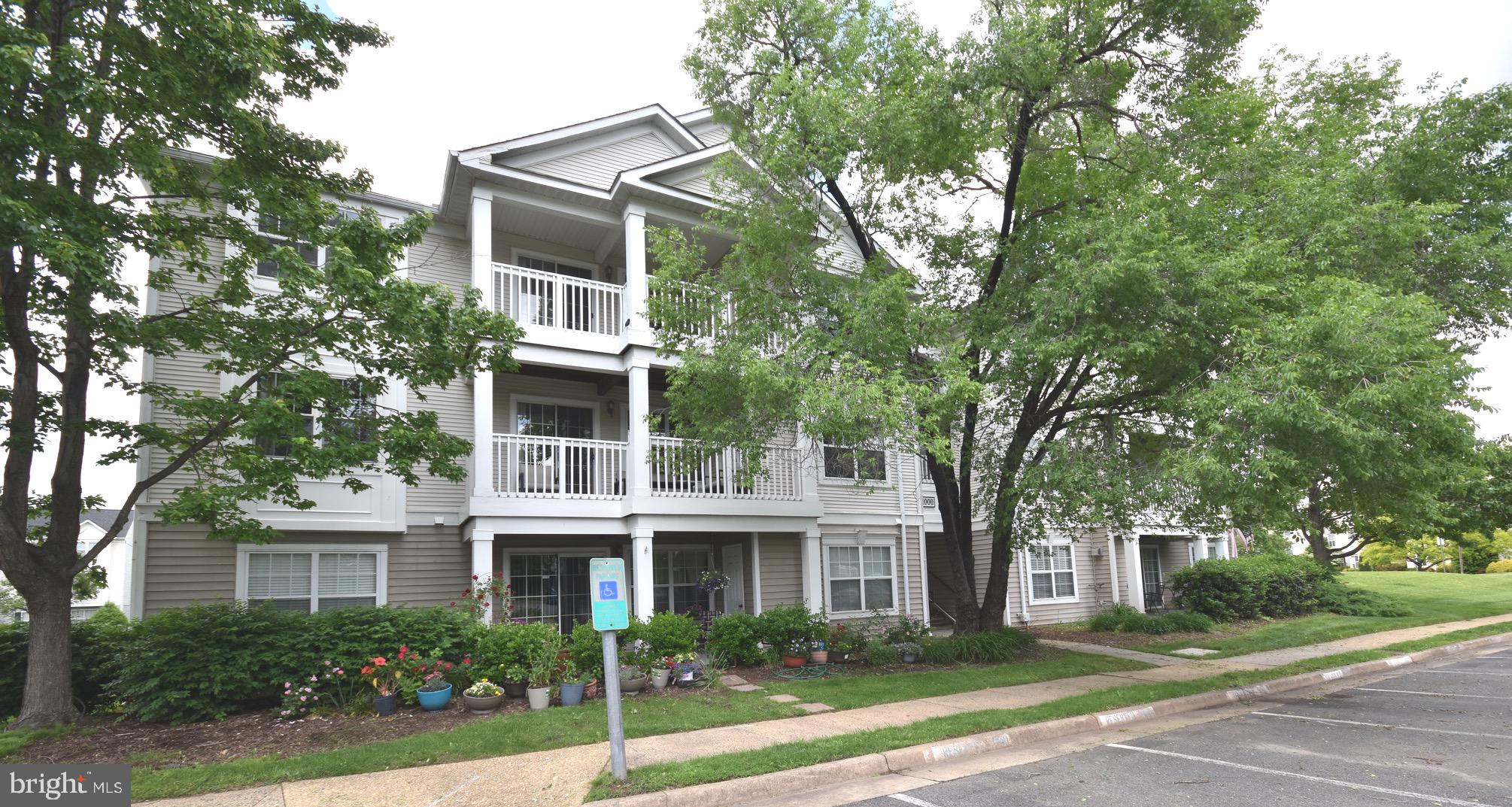 STRATFORD CONDO BULL RUN - Residential Lease