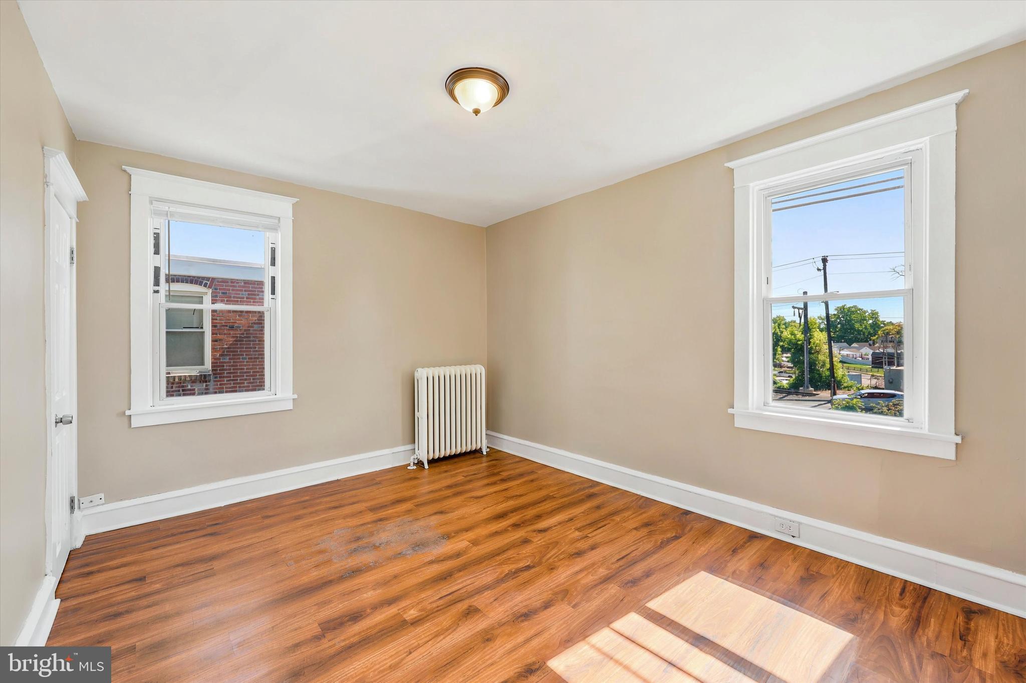 FOX CHASE - Residential