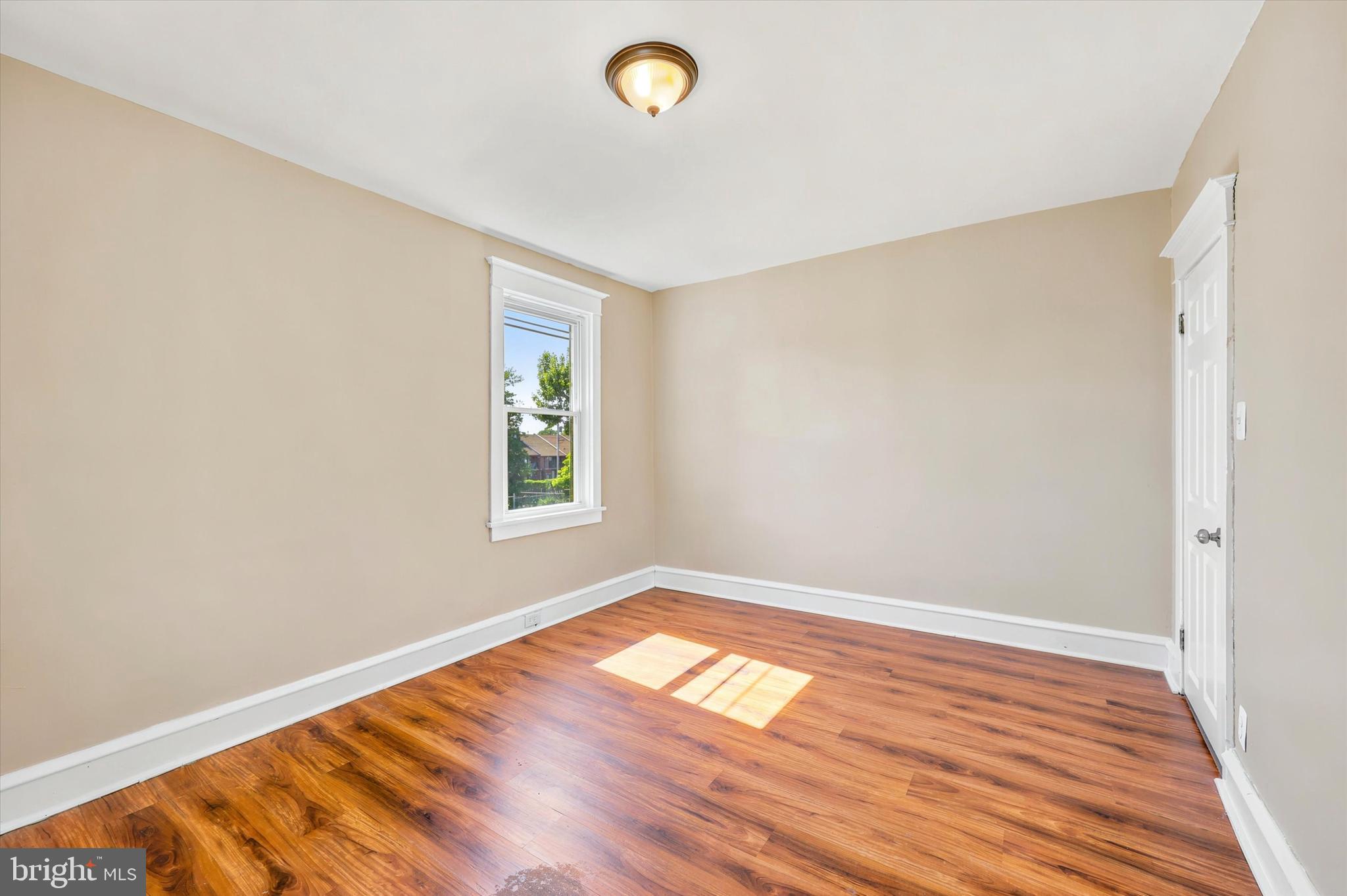 FOX CHASE - Residential