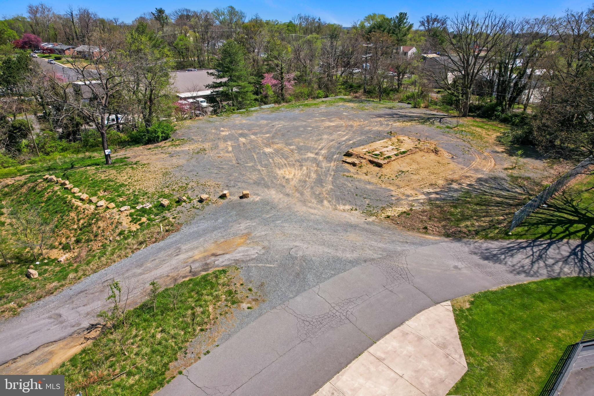 VALLEY INDUSTRIAL PARK - Land