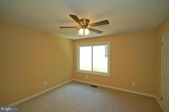 RESTON - Residential Lease