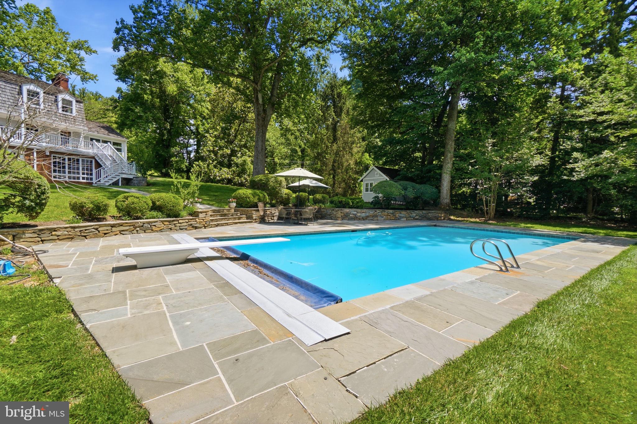 POTOMAC FALLS - Residential