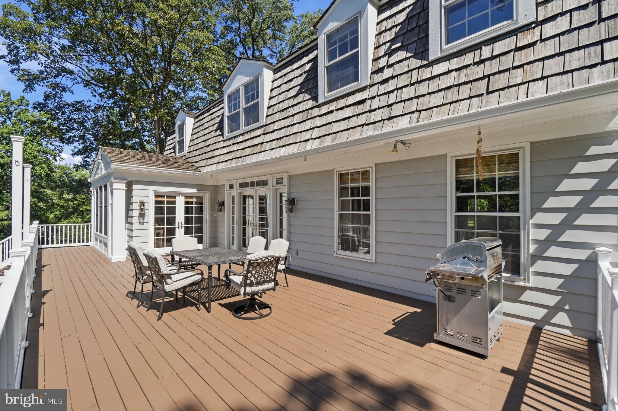 POTOMAC FALLS - Residential