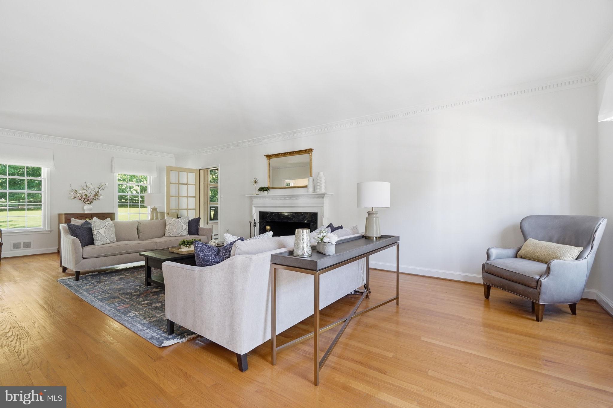 POTOMAC FALLS - Residential