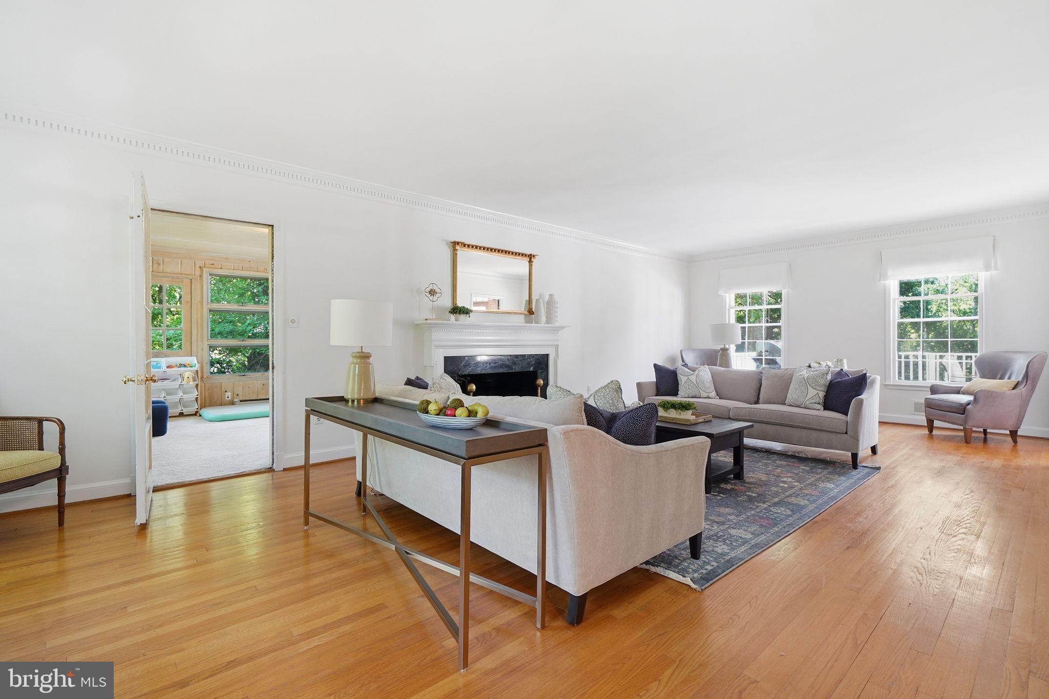 POTOMAC FALLS - Residential