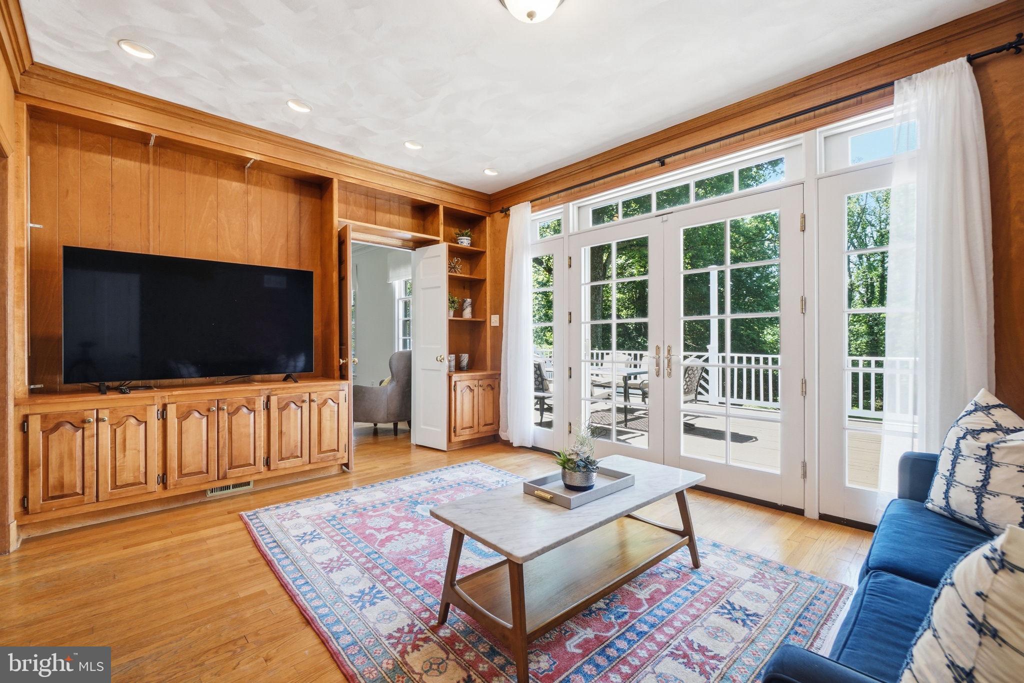 POTOMAC FALLS - Residential