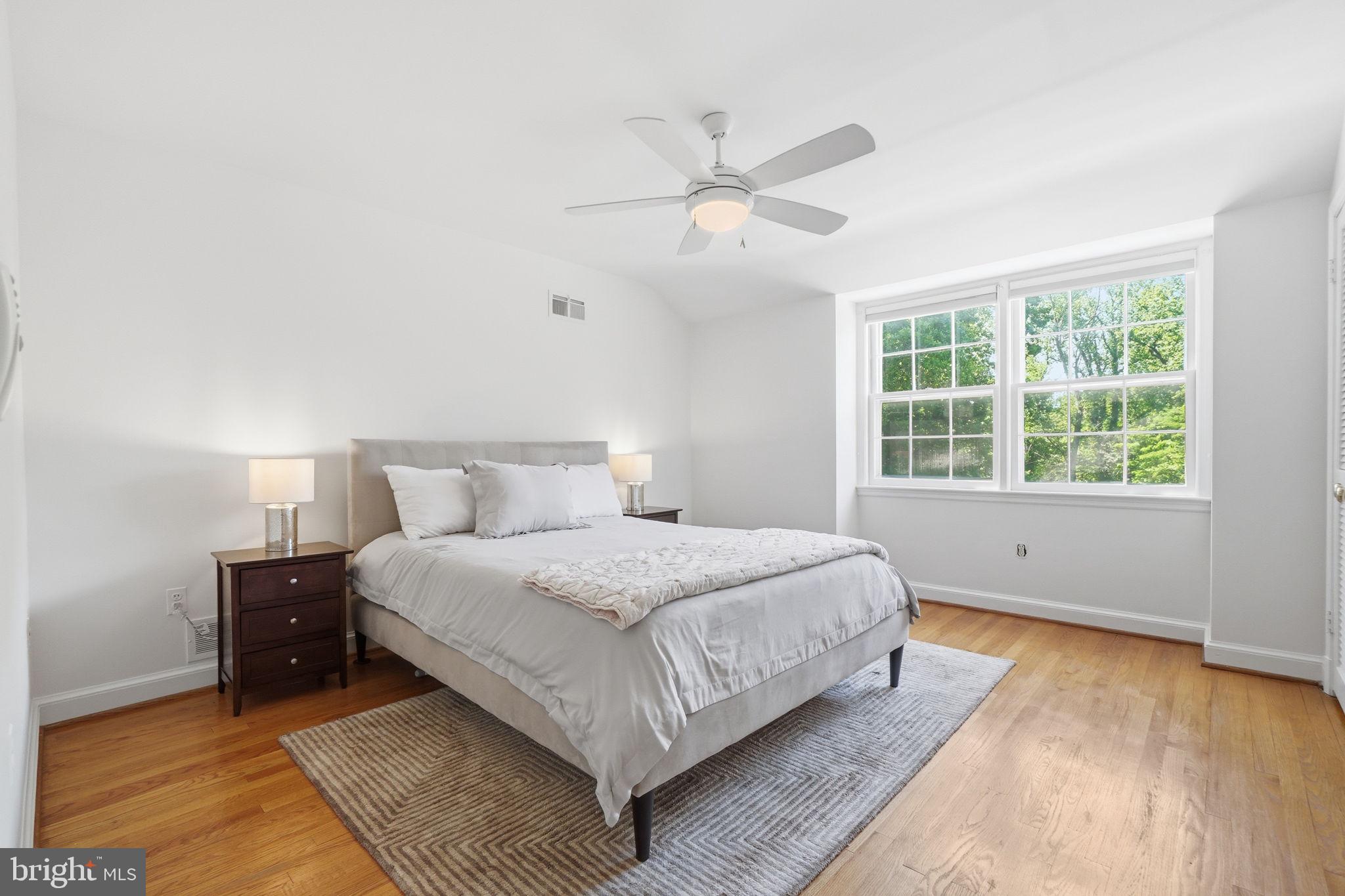 POTOMAC FALLS - Residential