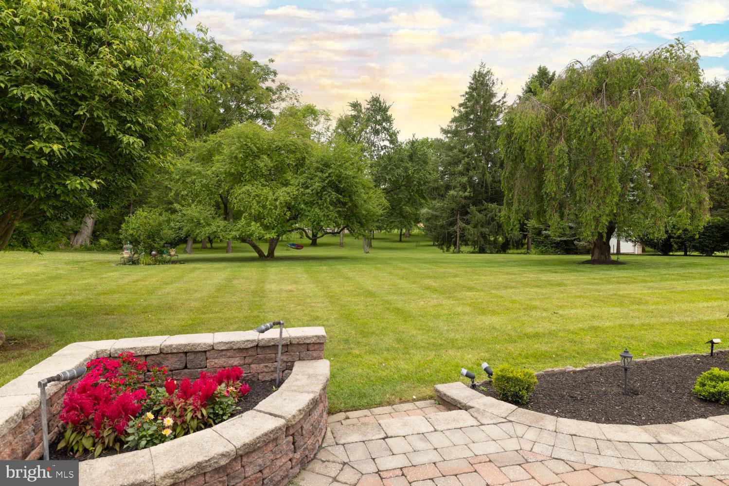 MAPLE GLEN - Residential