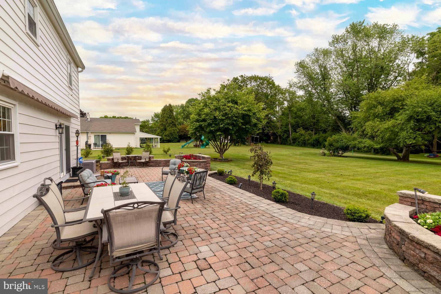 MAPLE GLEN - Residential